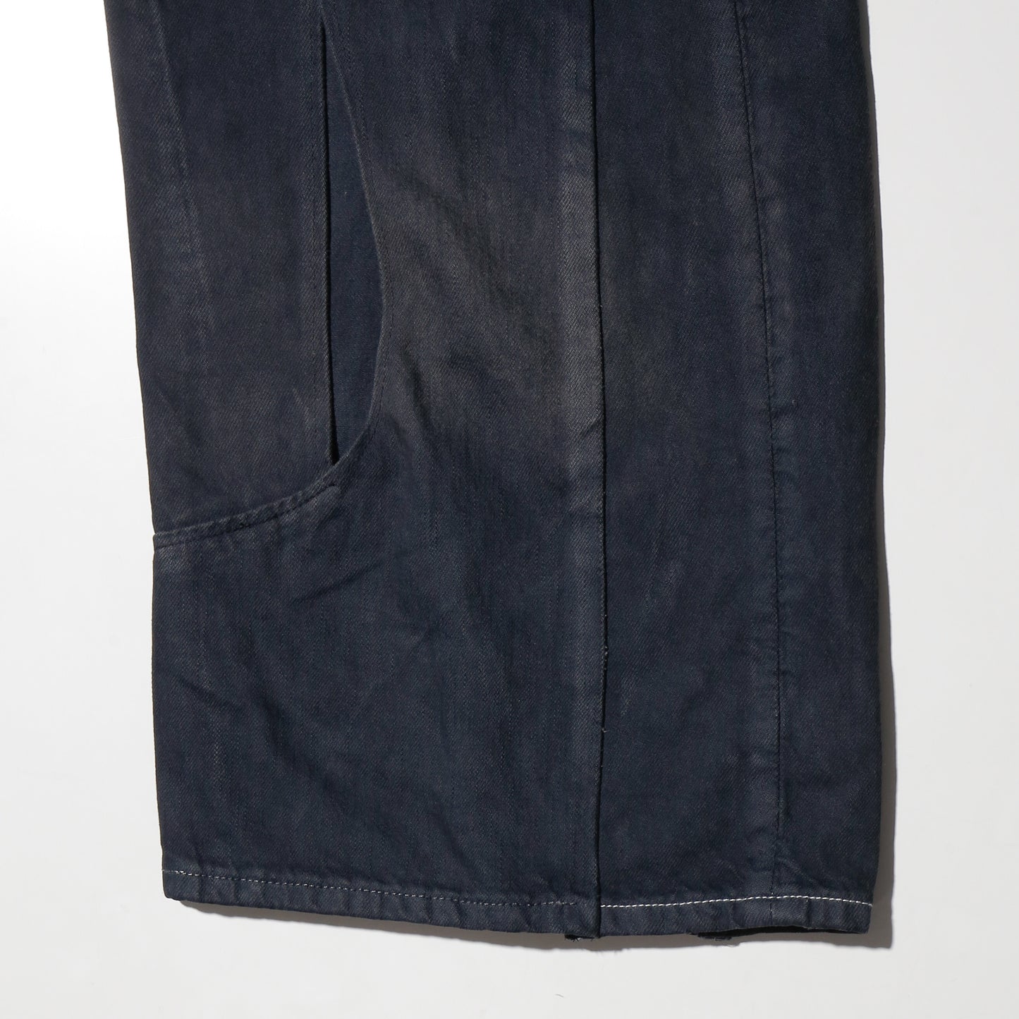 remake genome jeans, model-fade