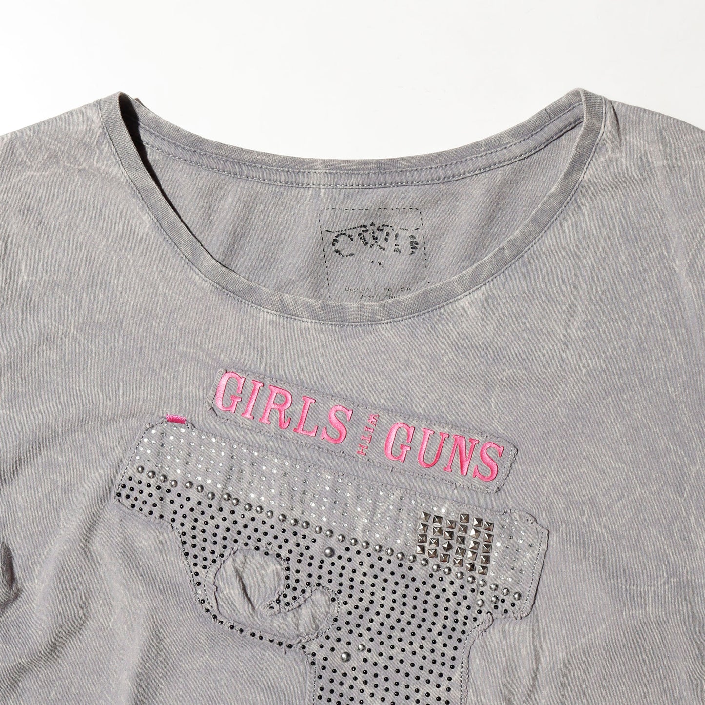 vintage 00's girls with guns studs pistol t-shirt
