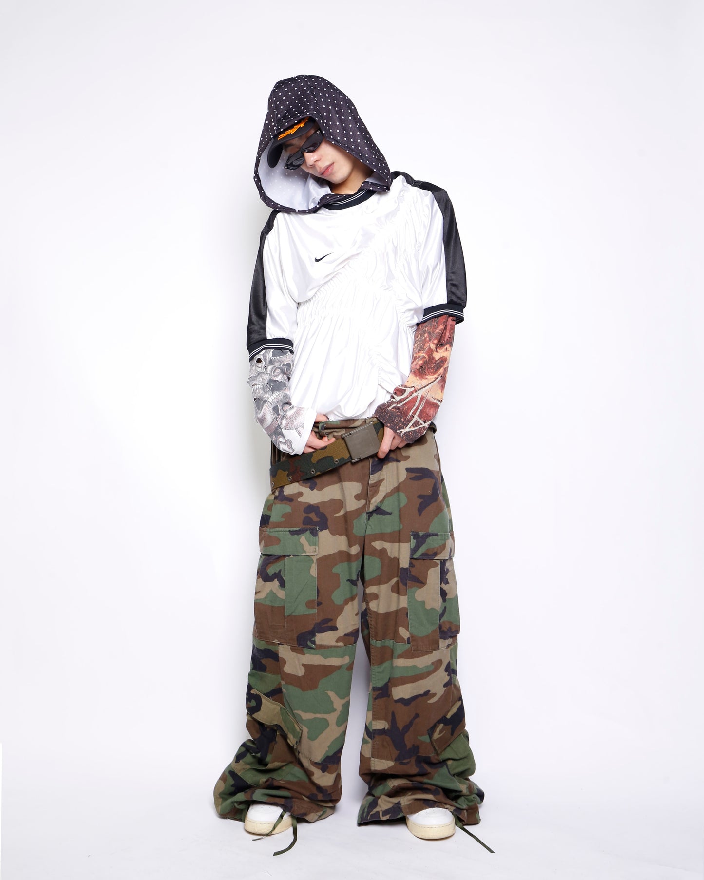 *one-off upside down wide cargo trousers