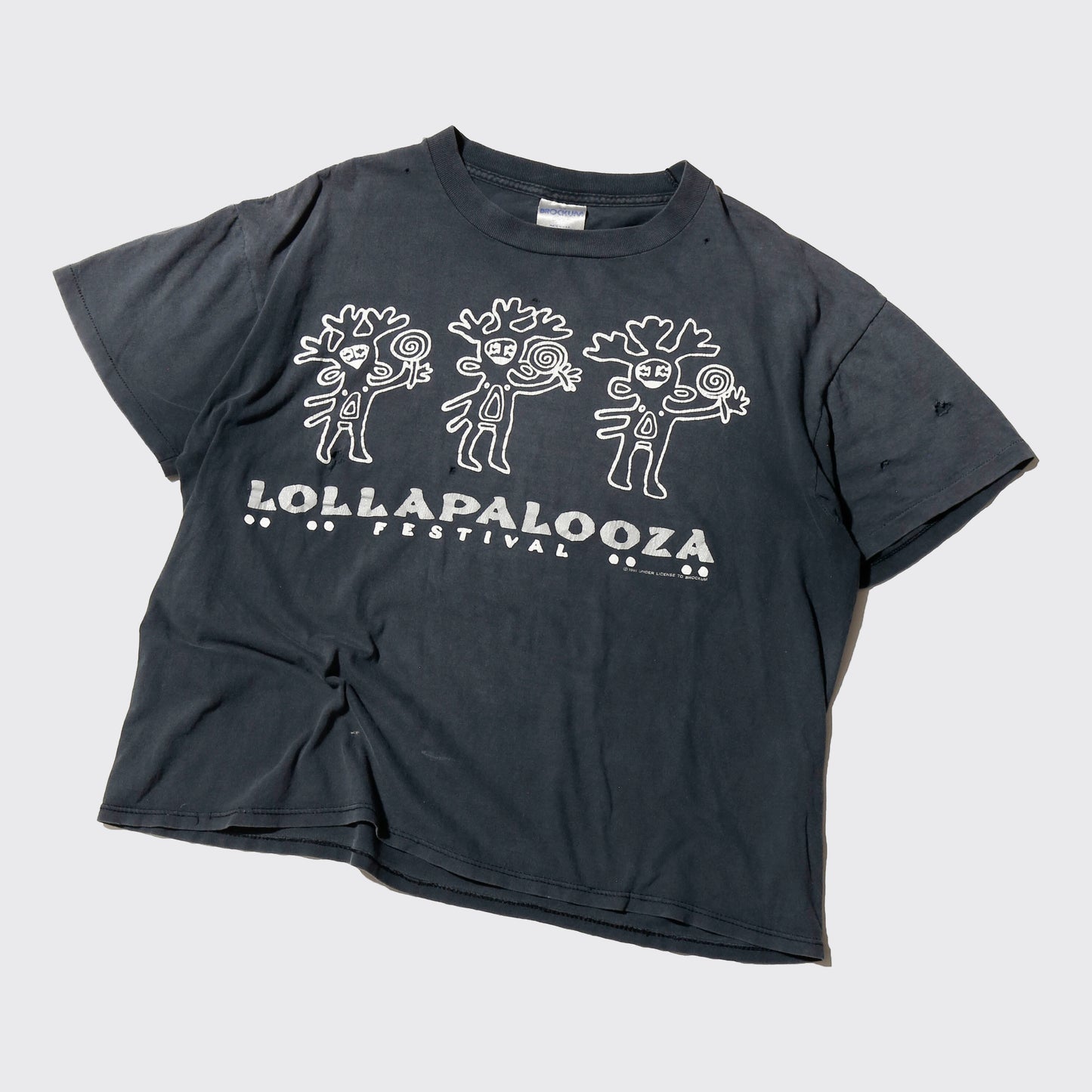 vintage 1991's LOLLAPALOOZA broken t-shirt , back : JANE'S ADDICTION/SIOUXSIE&THE BANSHEES/Living Colour/Nine Inch Nails/ICE-T/BUTTHOLE SURFERS/ROLLINS BAND