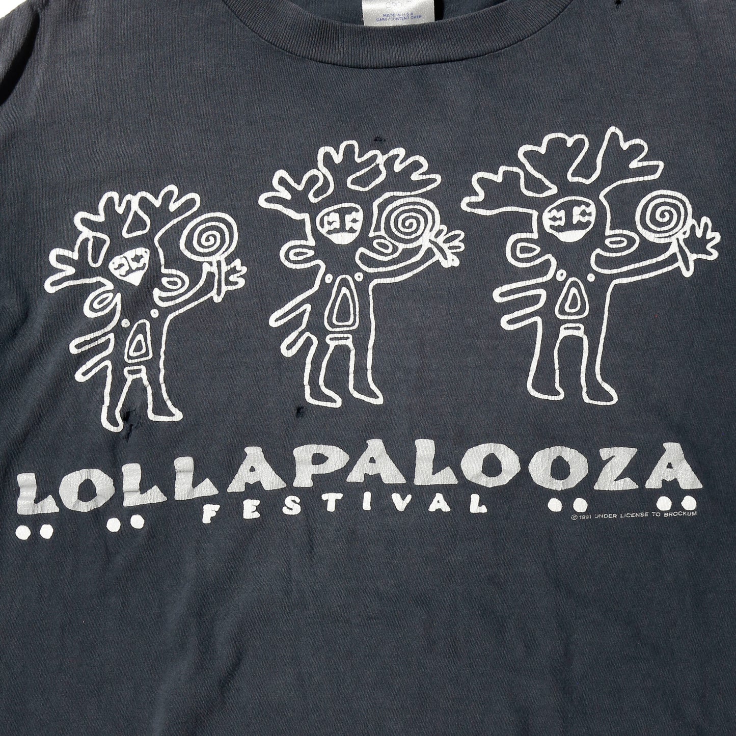 vintage 1991's LOLLAPALOOZA broken t-shirt , back : JANE'S ADDICTION/SIOUXSIE&THE BANSHEES/Living Colour/Nine Inch Nails/ICE-T/BUTTHOLE SURFERS/ROLLINS BAND