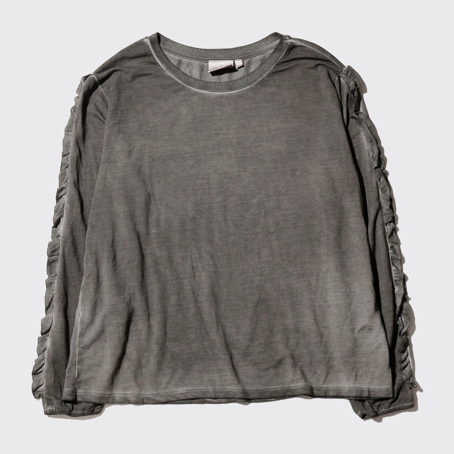 vintage acid ruffle line cut sew
