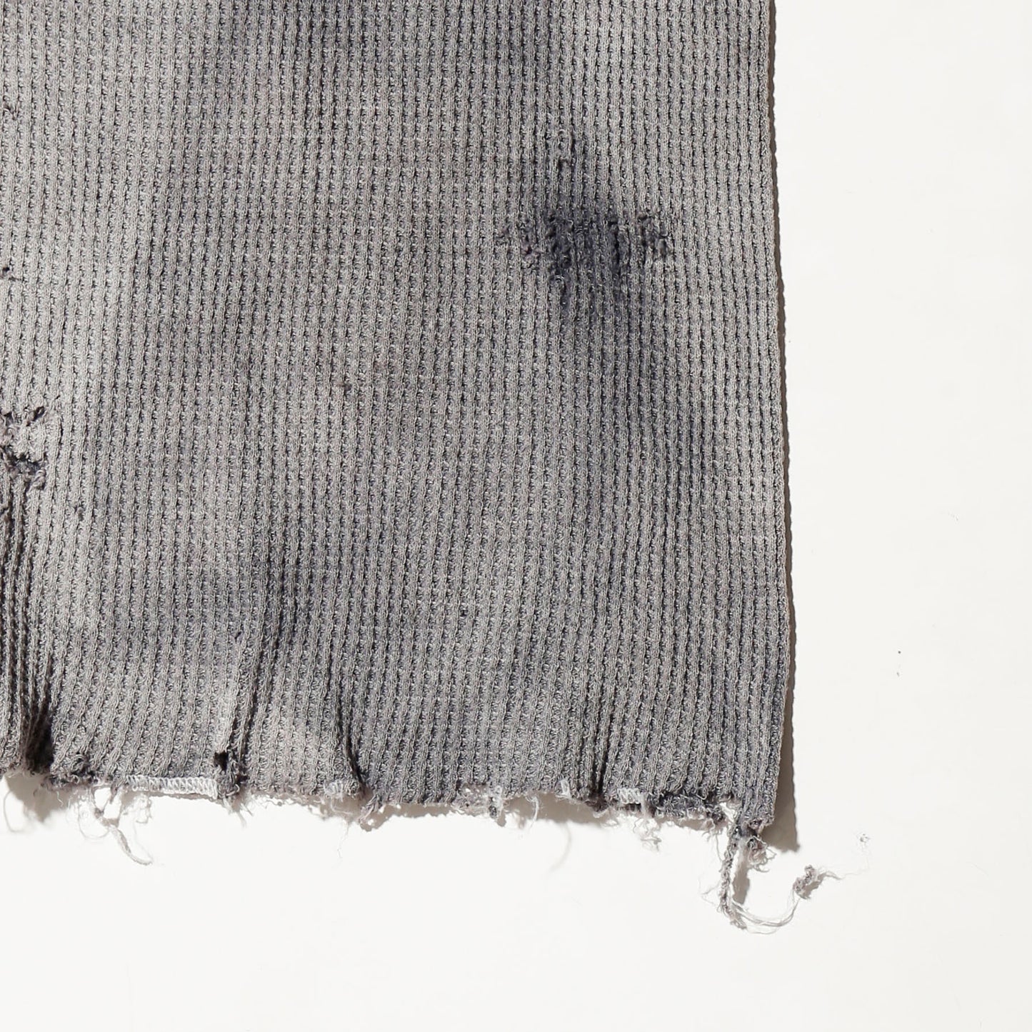 *one-off acid broken henry neck thermal cut sew