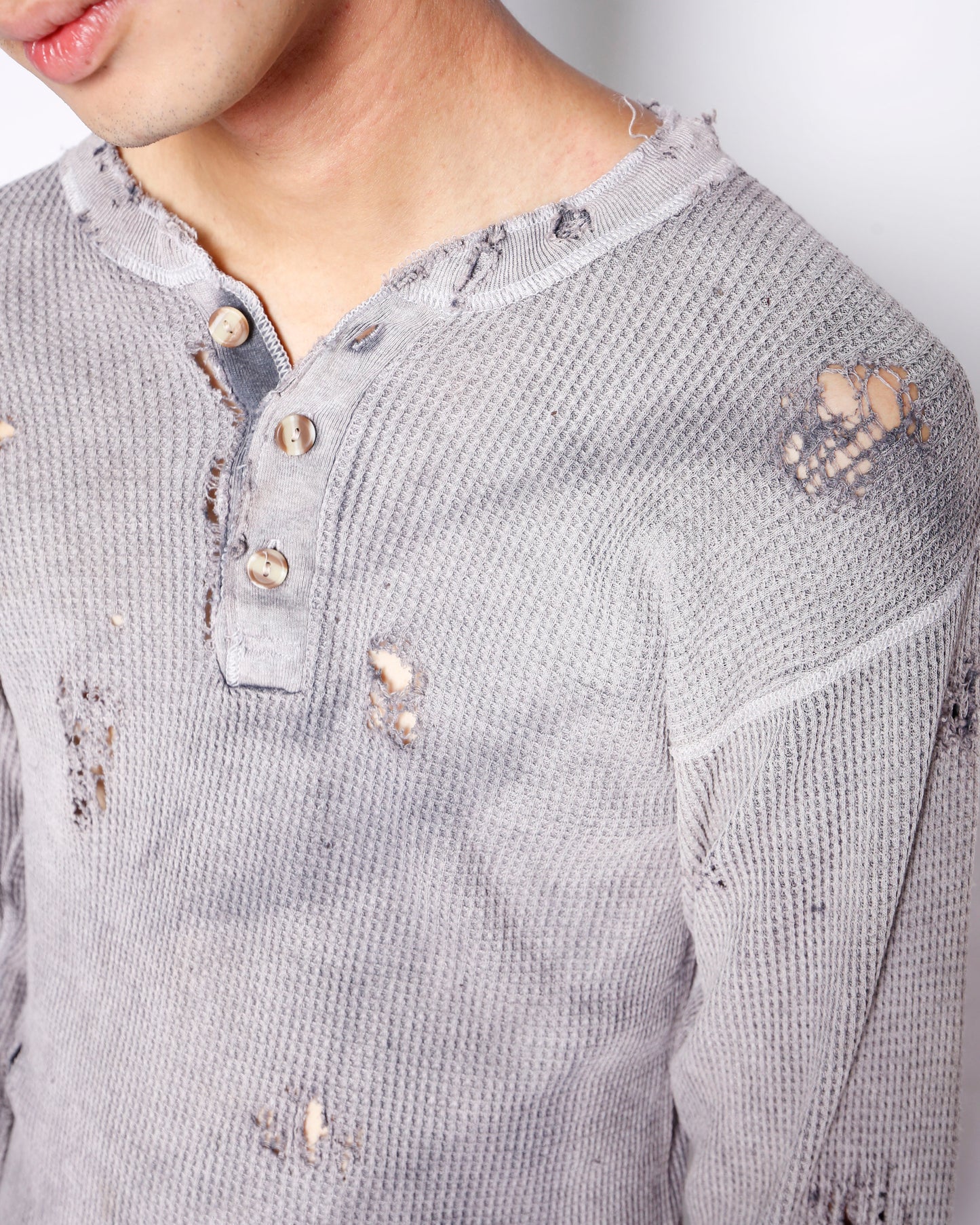 *one-off acid broken henry neck thermal cut sew