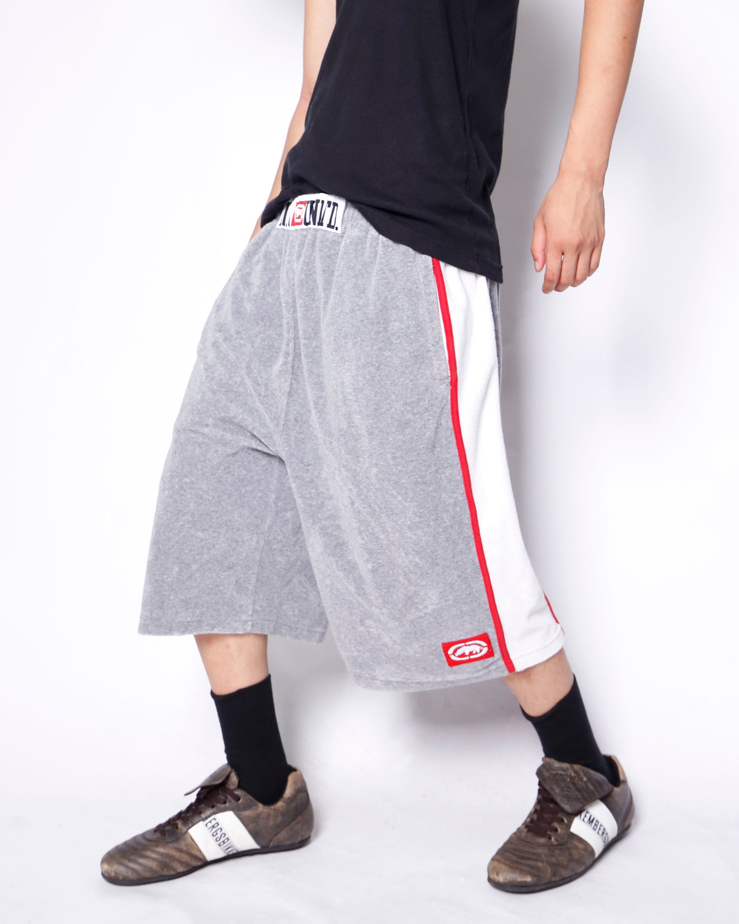 vintage Eckō unltd baggy pile truck shorts