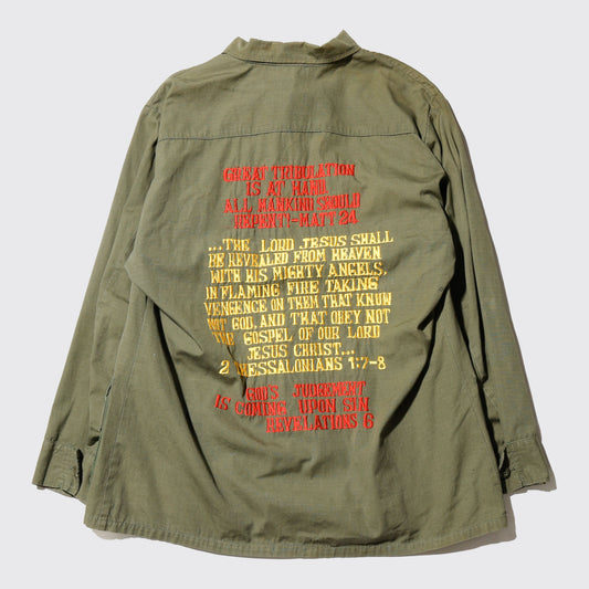 vintage 60's us army "Scriptures" broderied jungle fatigue jacket, with copper badge
