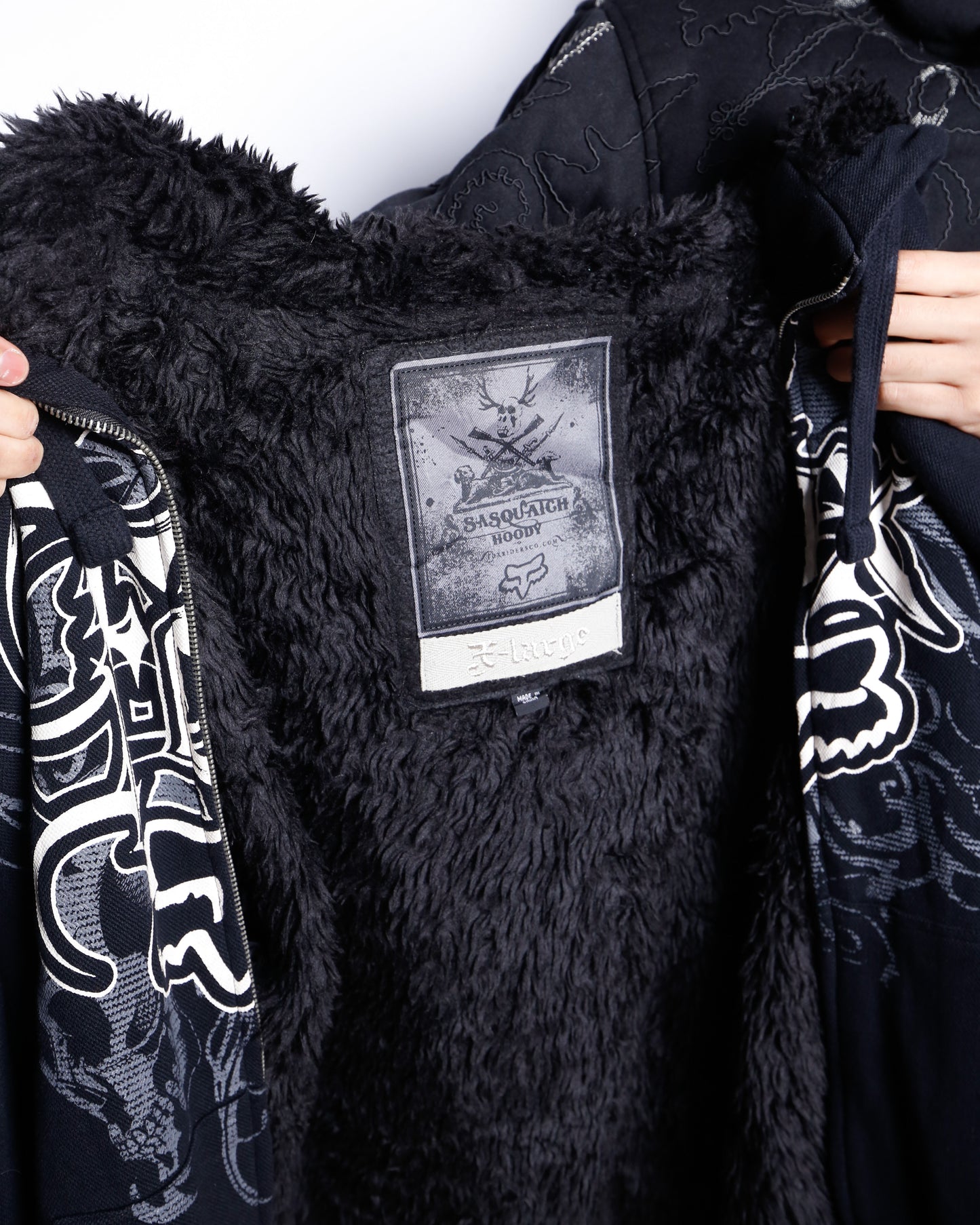 vintage 00's fox skull boa hoodie