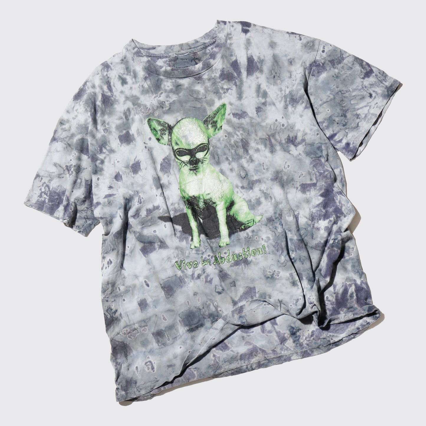 vintage 90’s chihuahua alien “viva la abduction!” t-shirt
