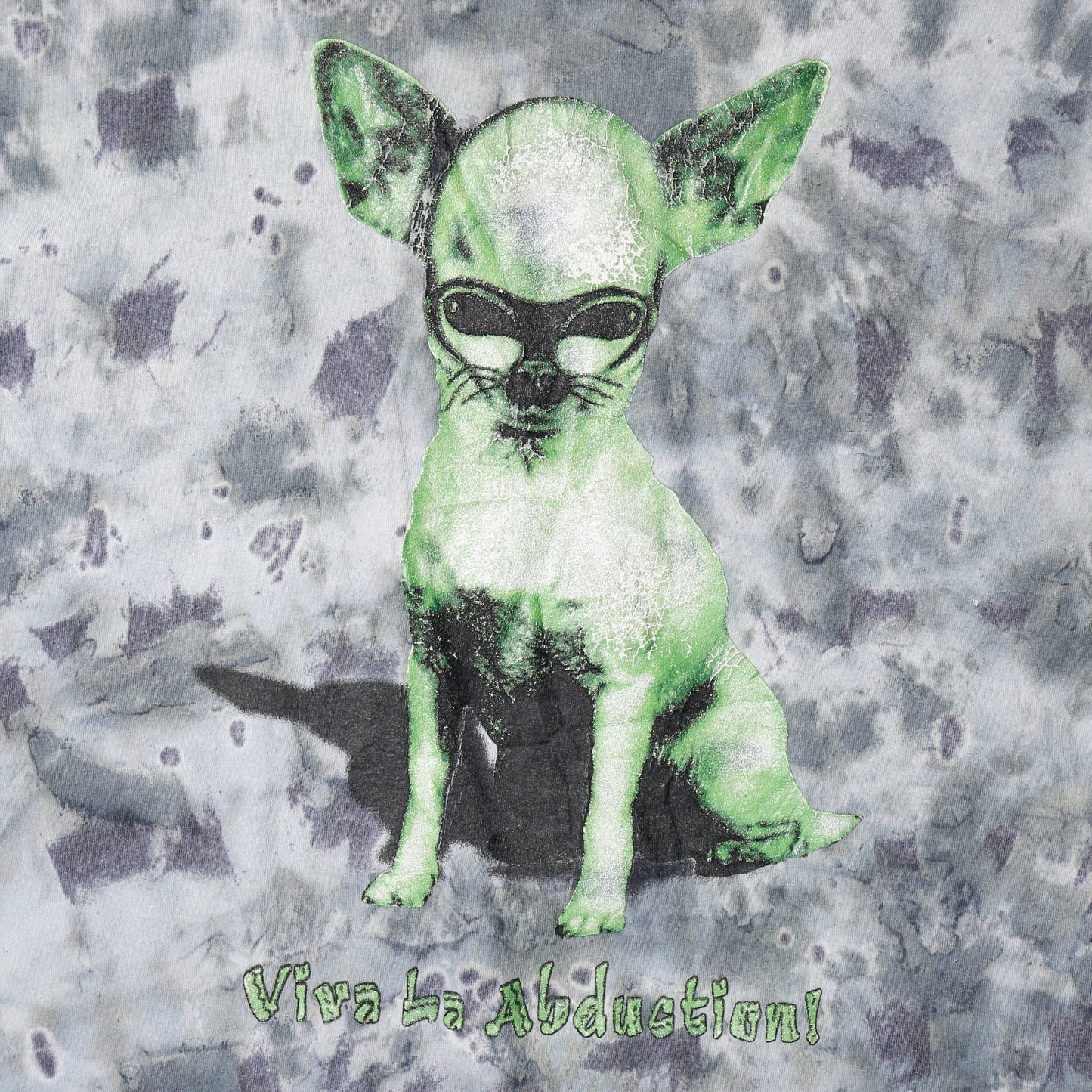 vintage 90’s chihuahua alien “viva la abduction!” t-shirt