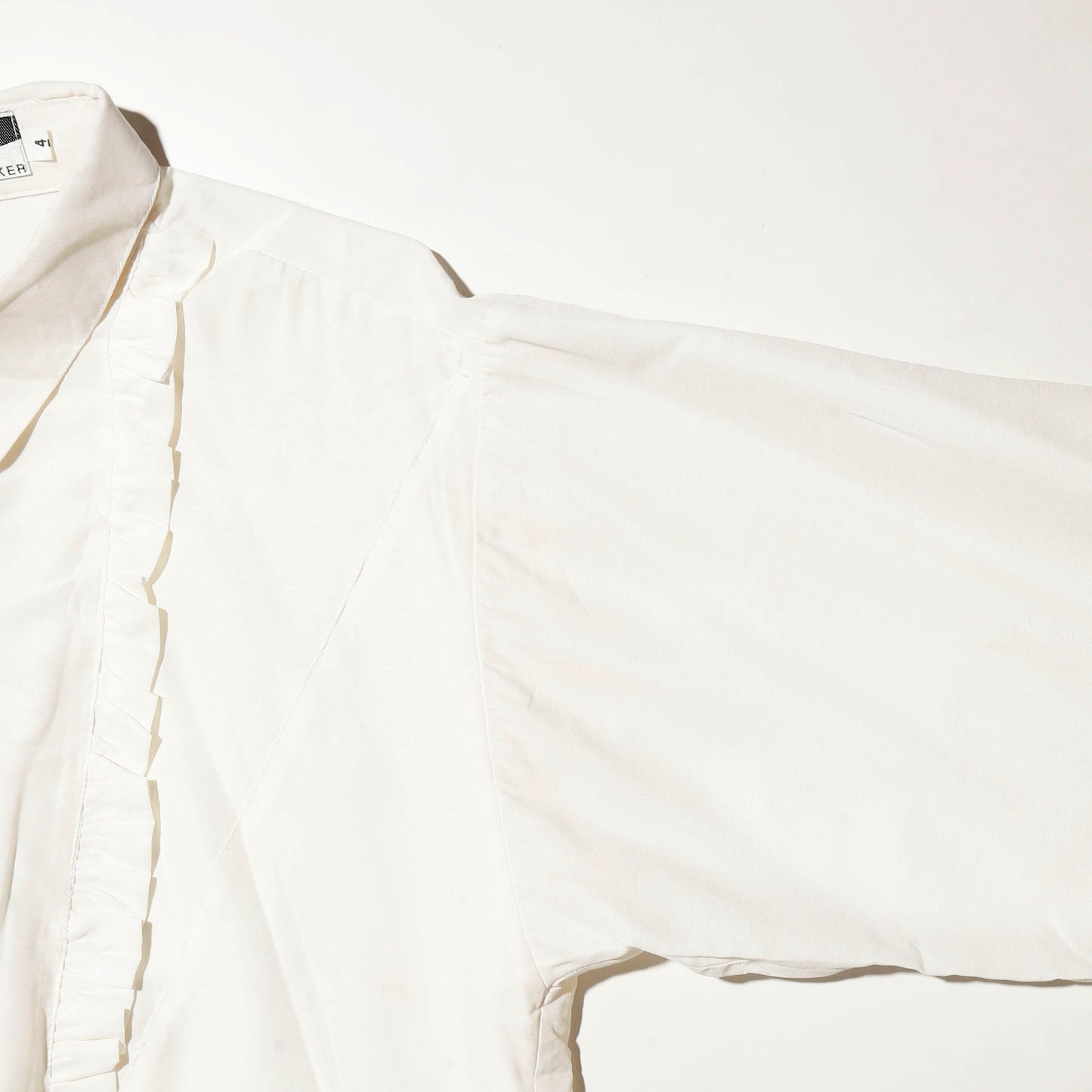 vintage ruffle line shirt