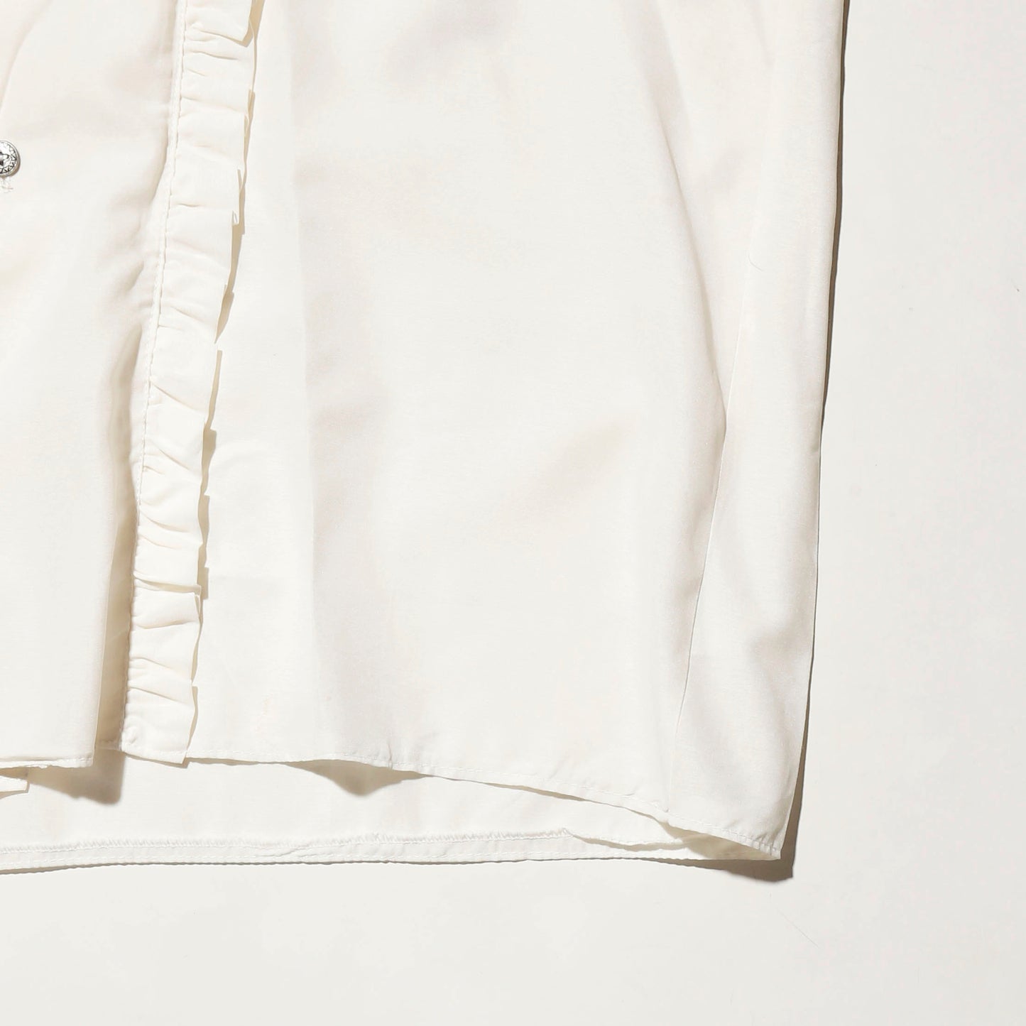 vintage ruffle line shirt