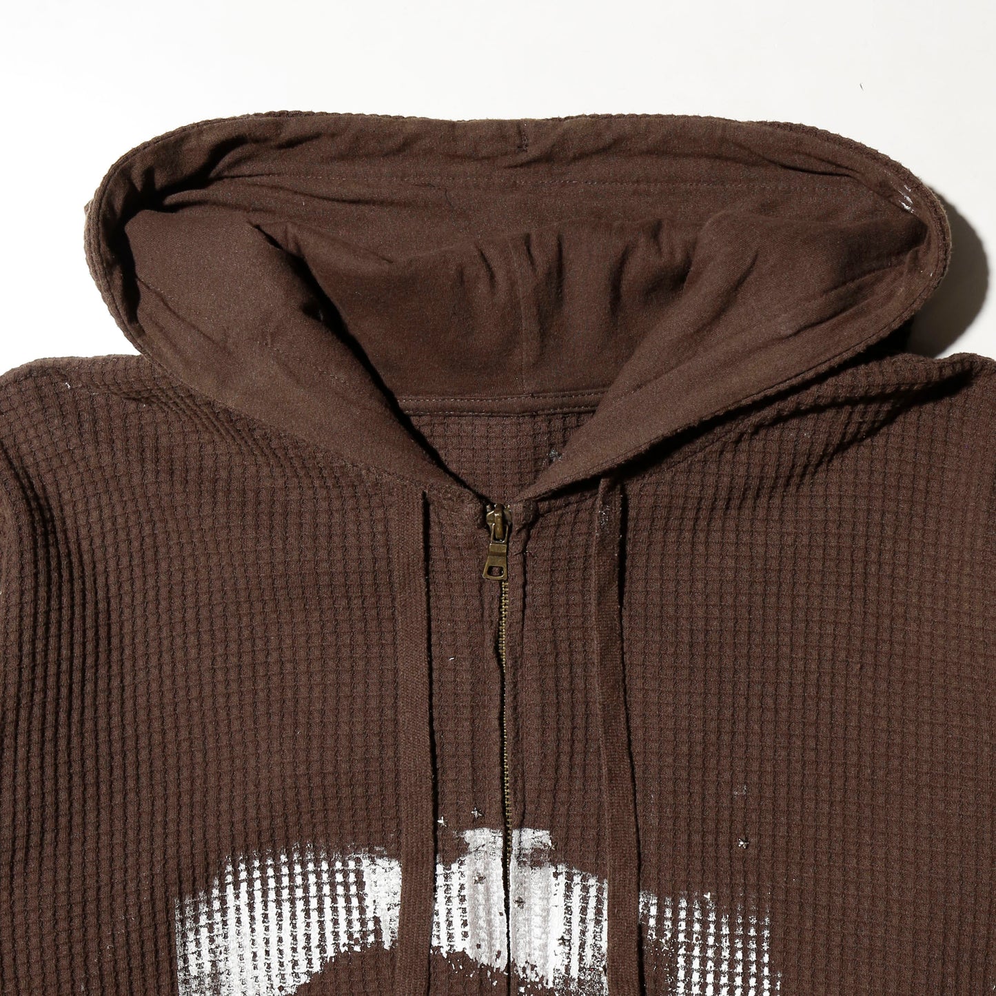 *one-off "the world is yours" hand screen waffle hoodie