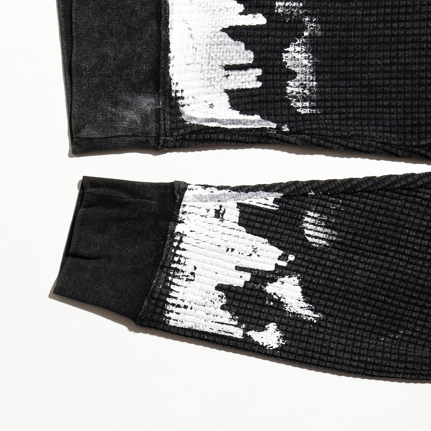 *one-off "the world is yours" hand screen waffle hoodie