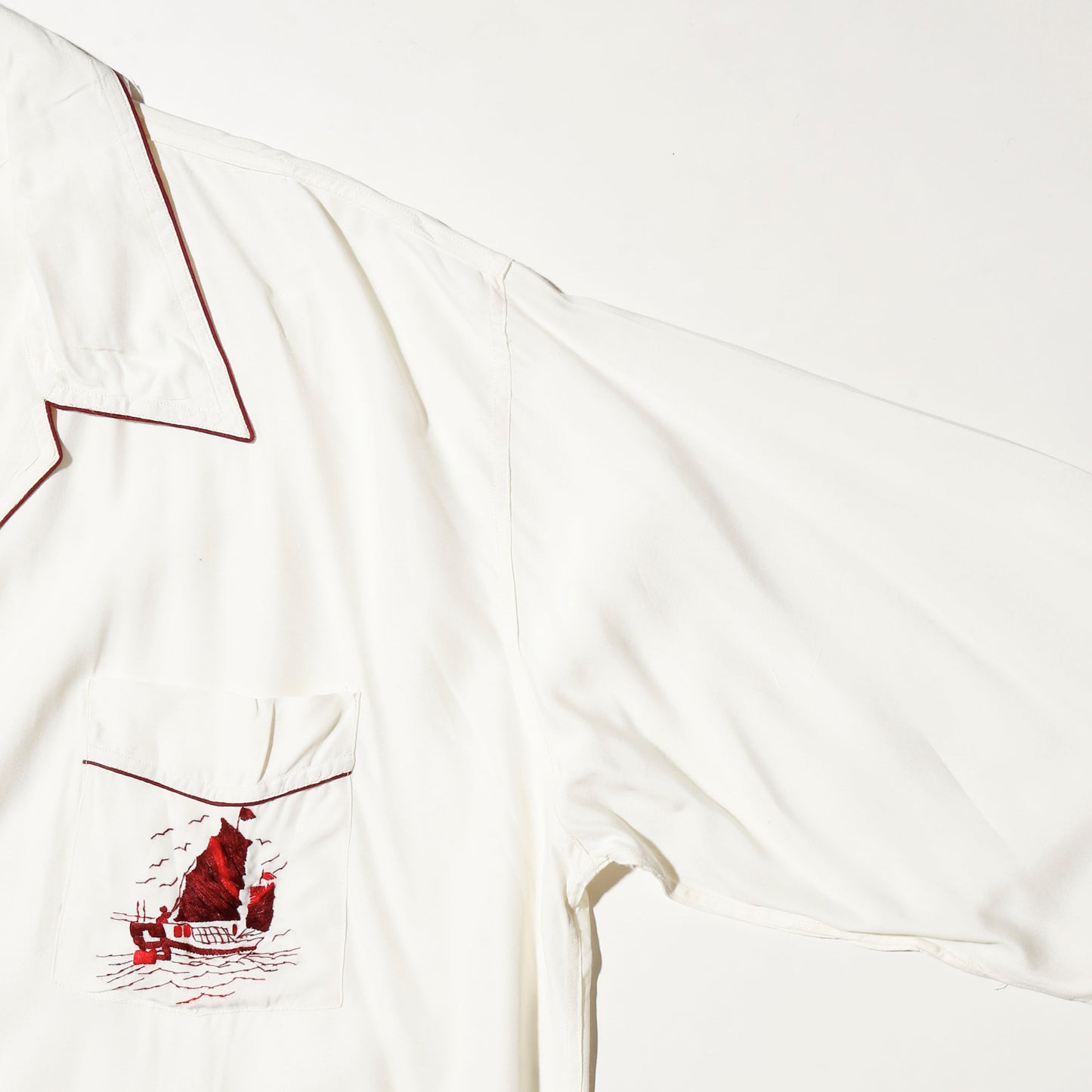 vintage broderied silk sleeper shirt