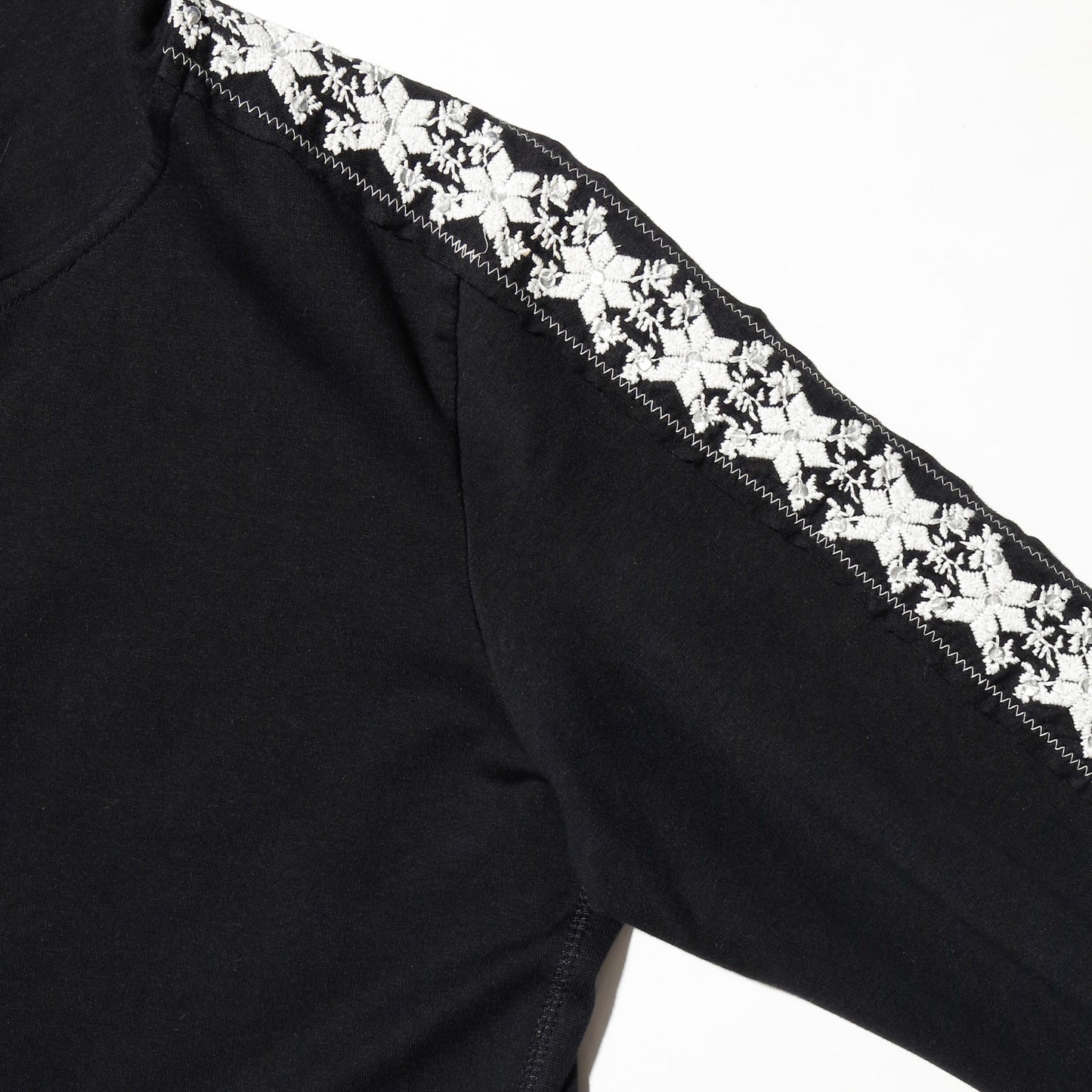 vintage snowflake broderied hoodie