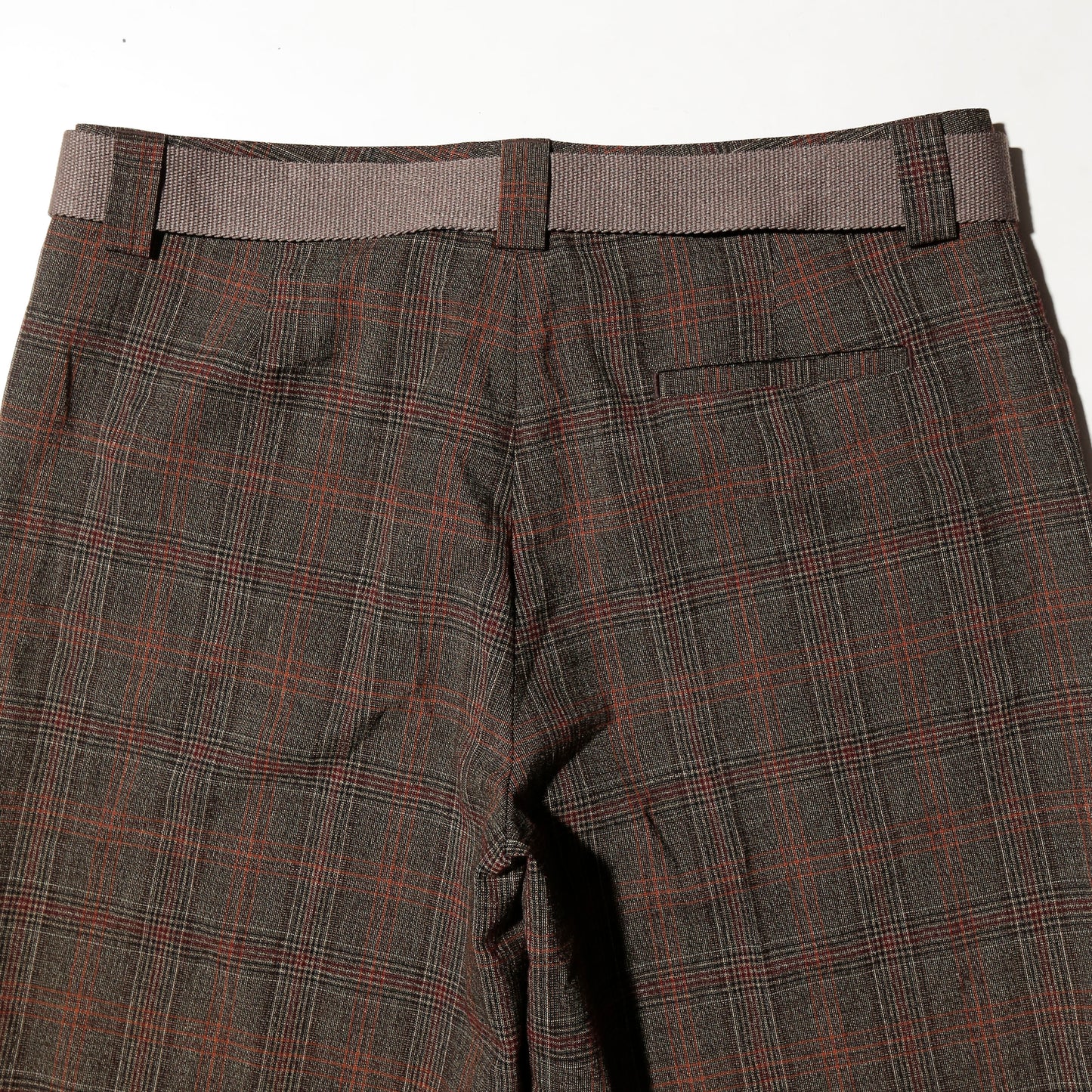 vintage belted low rise glen check shorts
