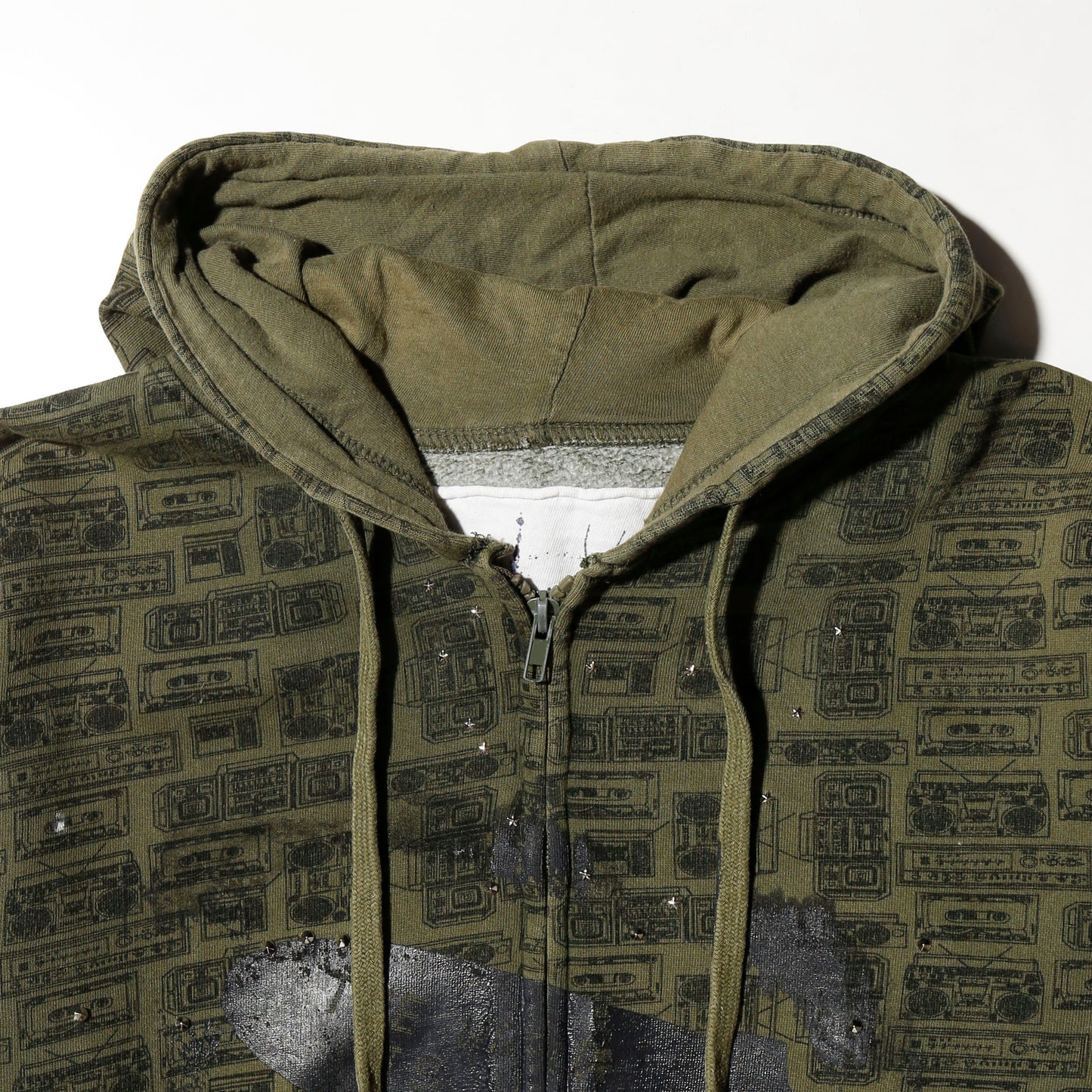 *one-off "the world is yours" hand screen hoodie