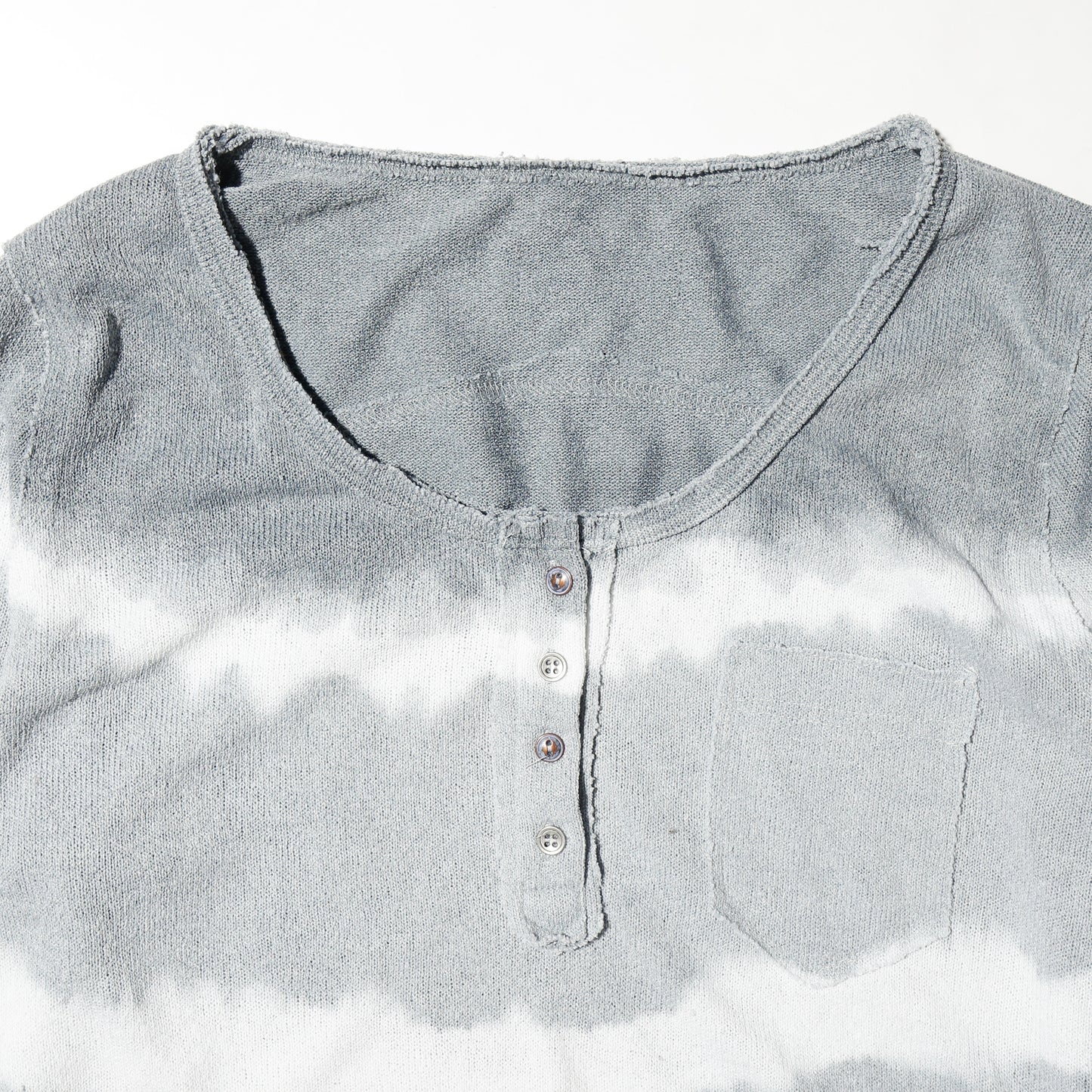 vintage henry neck foggy border cut sew