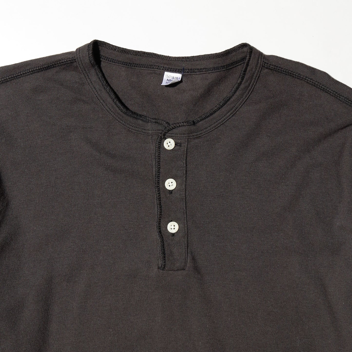 *one-off broken henry neck cut sew