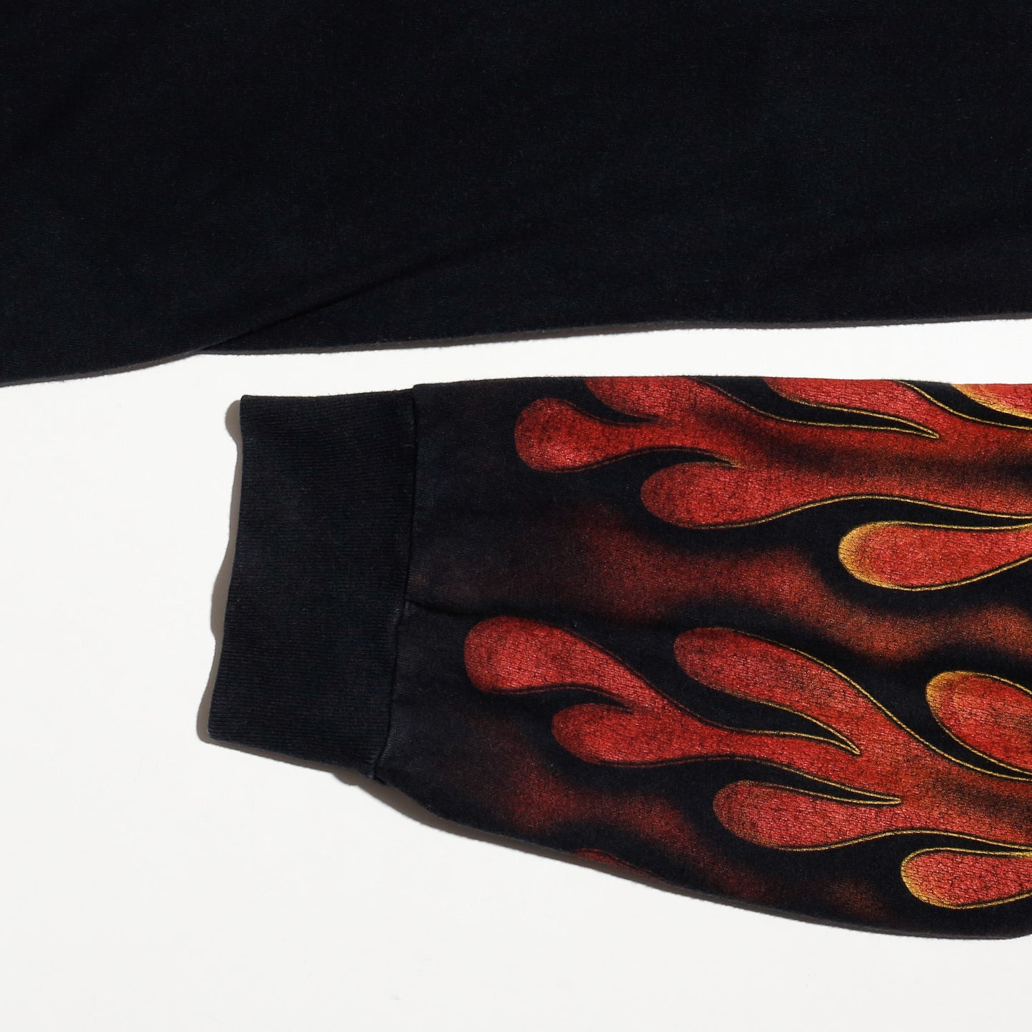 vintage 00's harley-davidson flame sleeve l/s