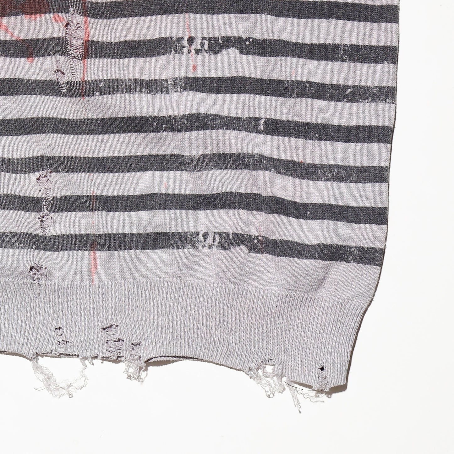 *one-off accident border broken sweater