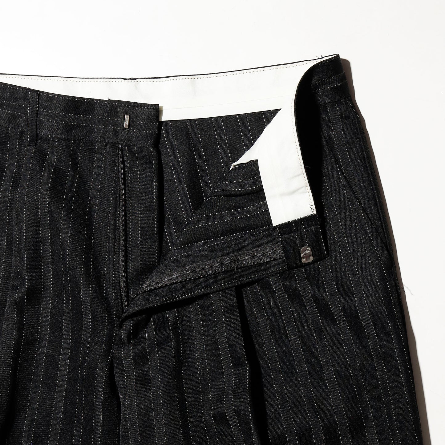 vintage tucked stripe cropped slacks