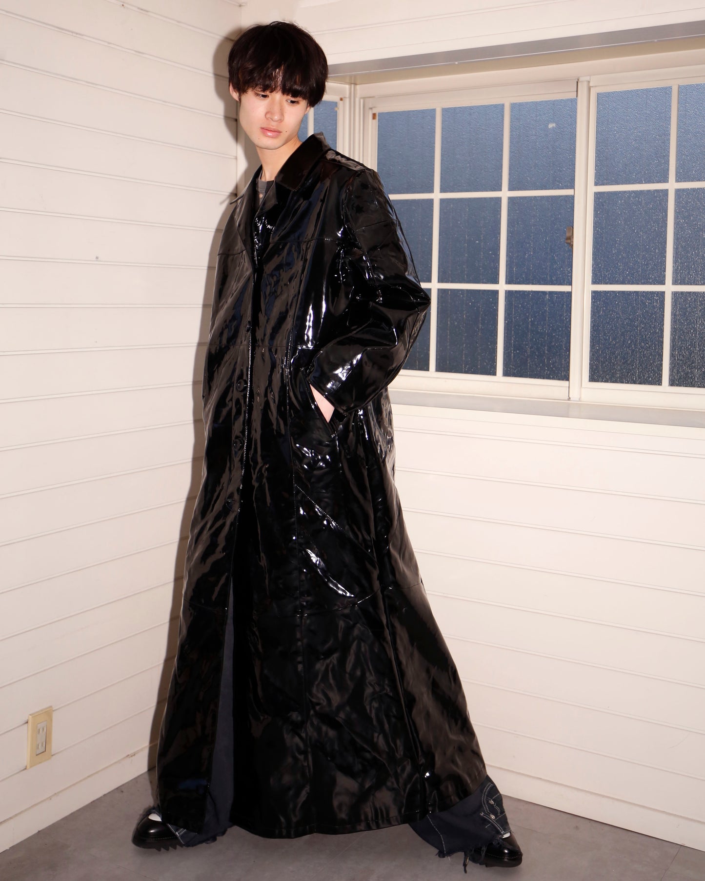 vintage enamel leather super long coat
