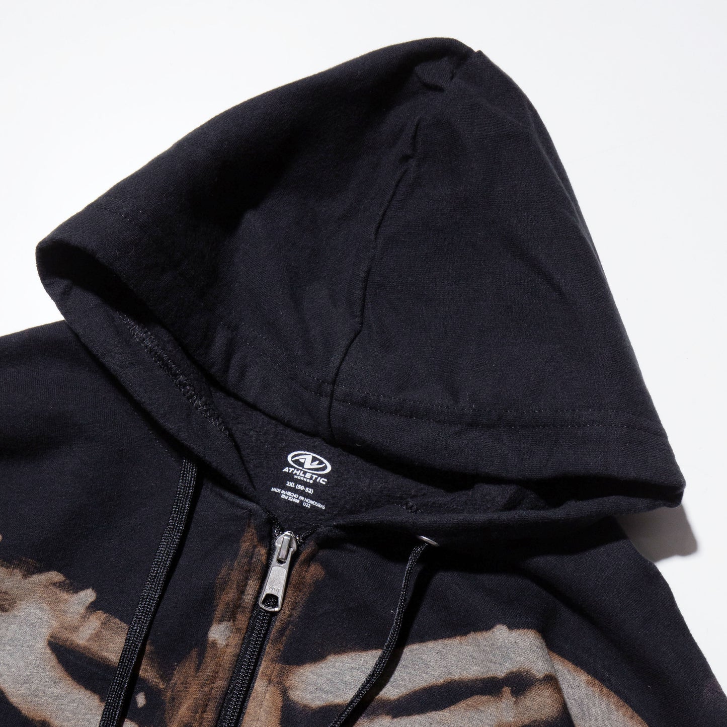 vintage breached skelton hoodie