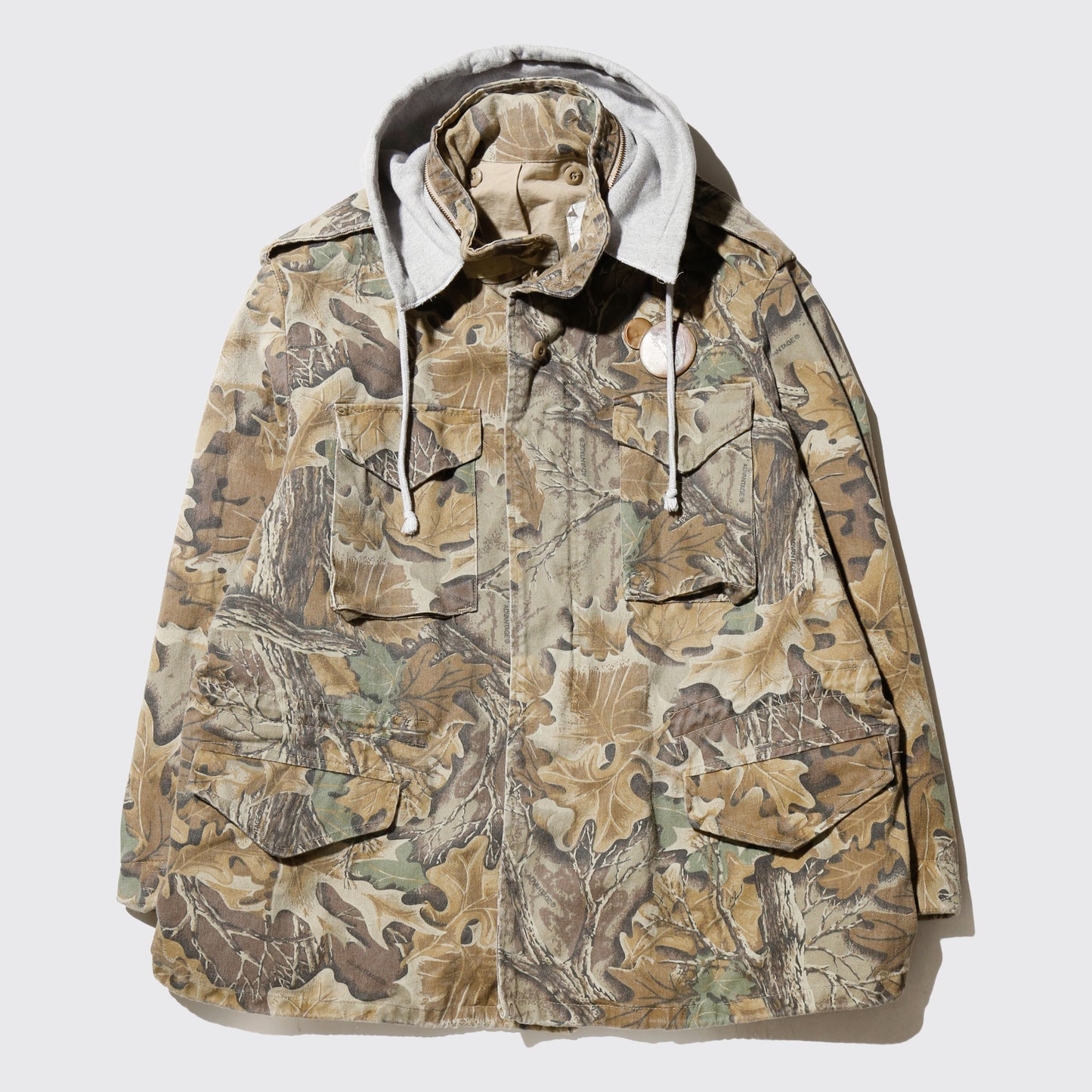 *one-off field jacket , with hoodie/kapper badge