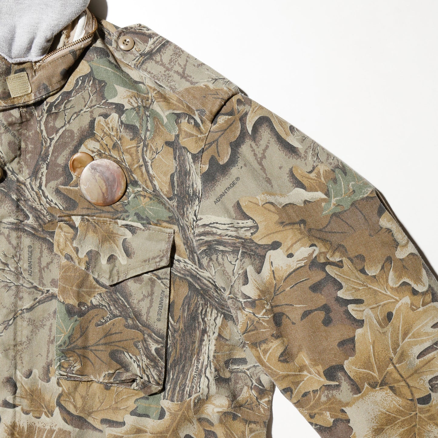 *one-off field jacket , with hoodie/kapper badge