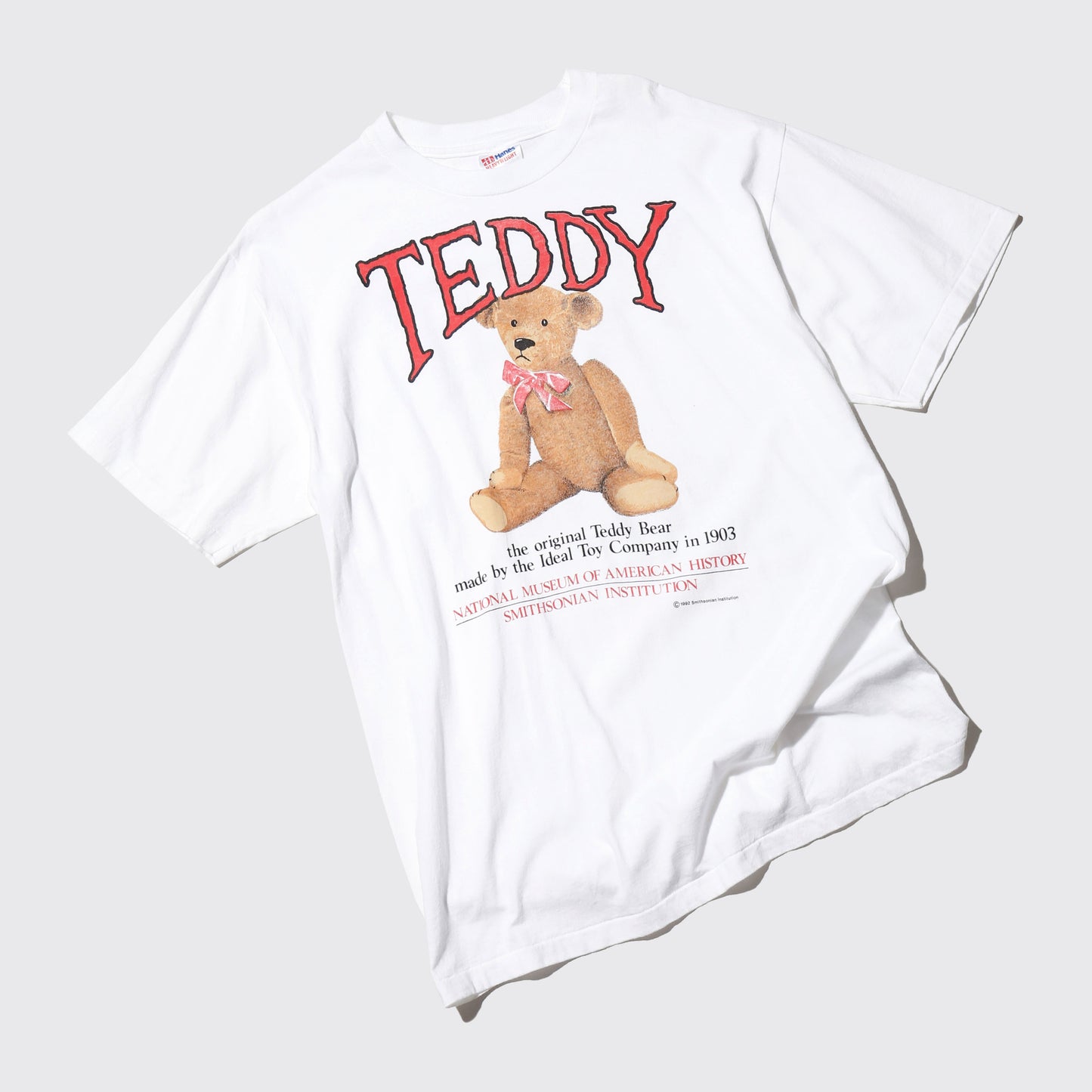 vintage 1992’s Smithsonian Institution teddy bear t-shirt