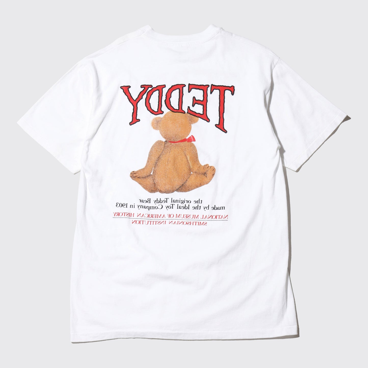 vintage 1992’s Smithsonian Institution teddy bear t-shirt