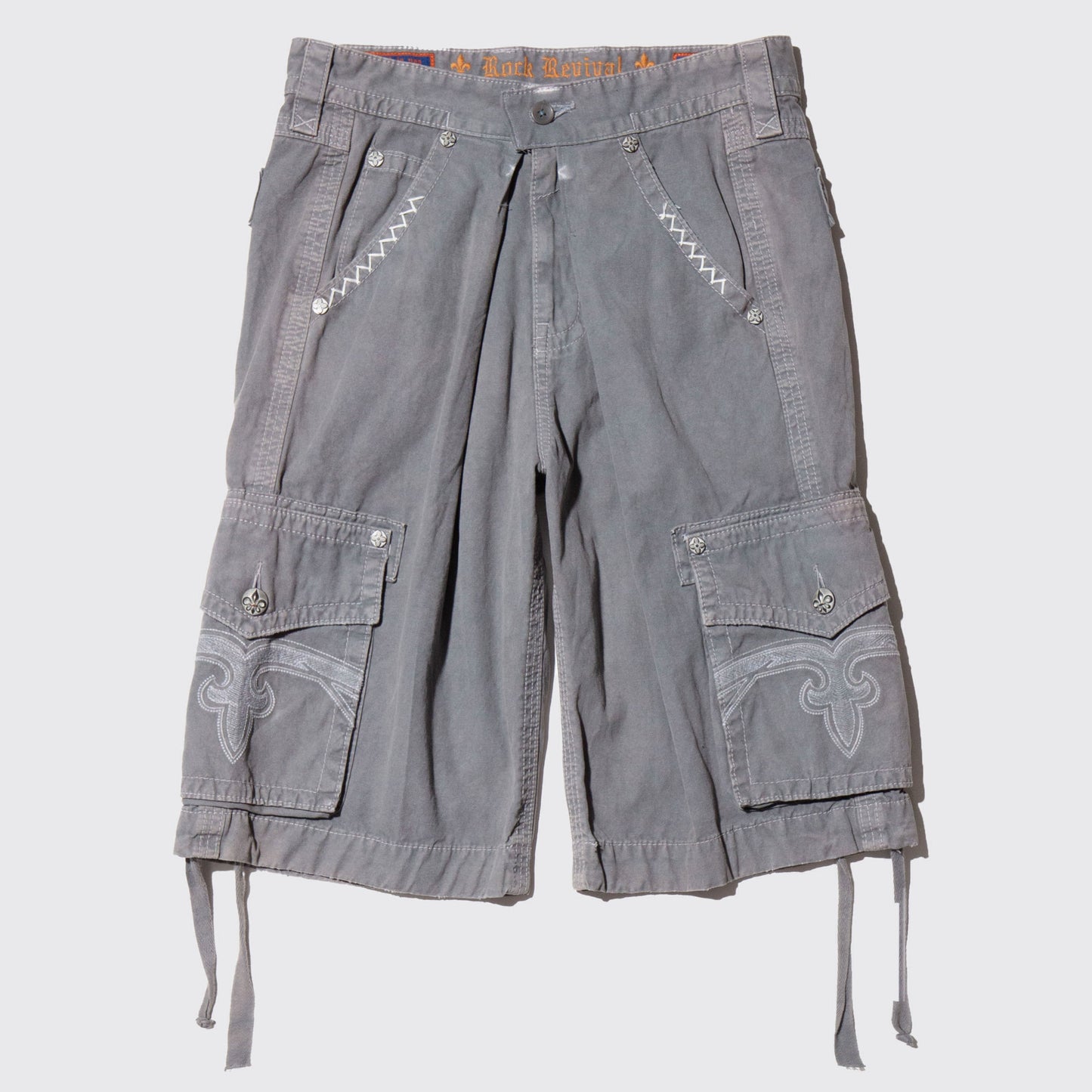 vintage fleur de lis tuck cargo shorts