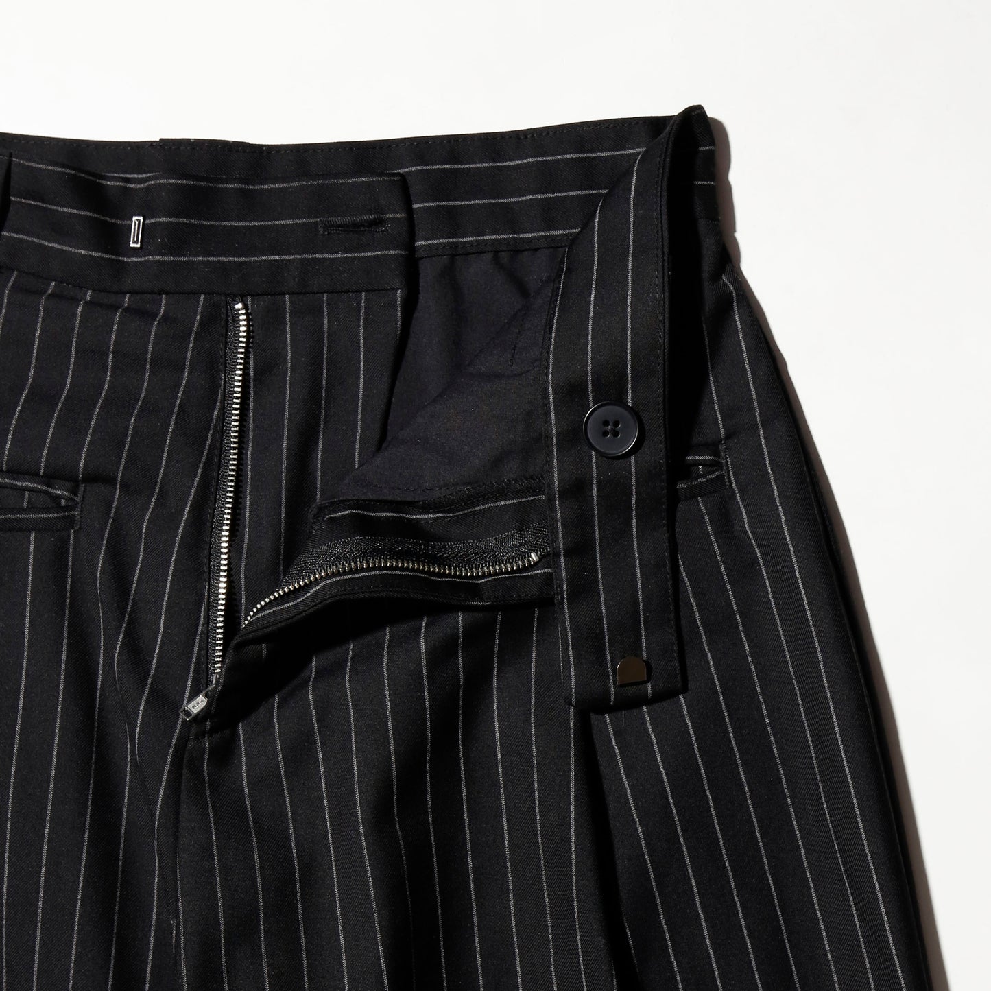 vintage tucked stripe wide slacks