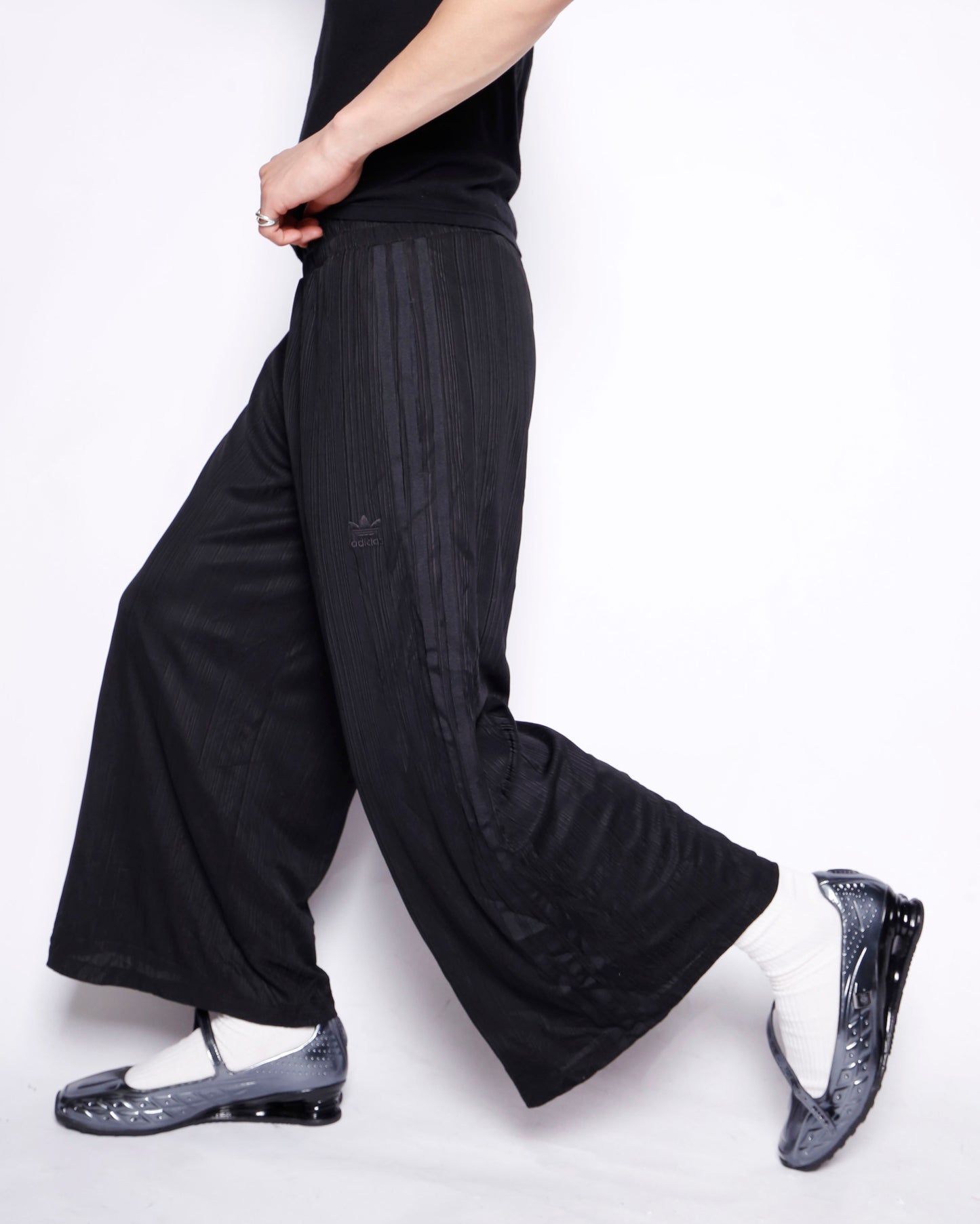 adidas original pleats wide truck pants