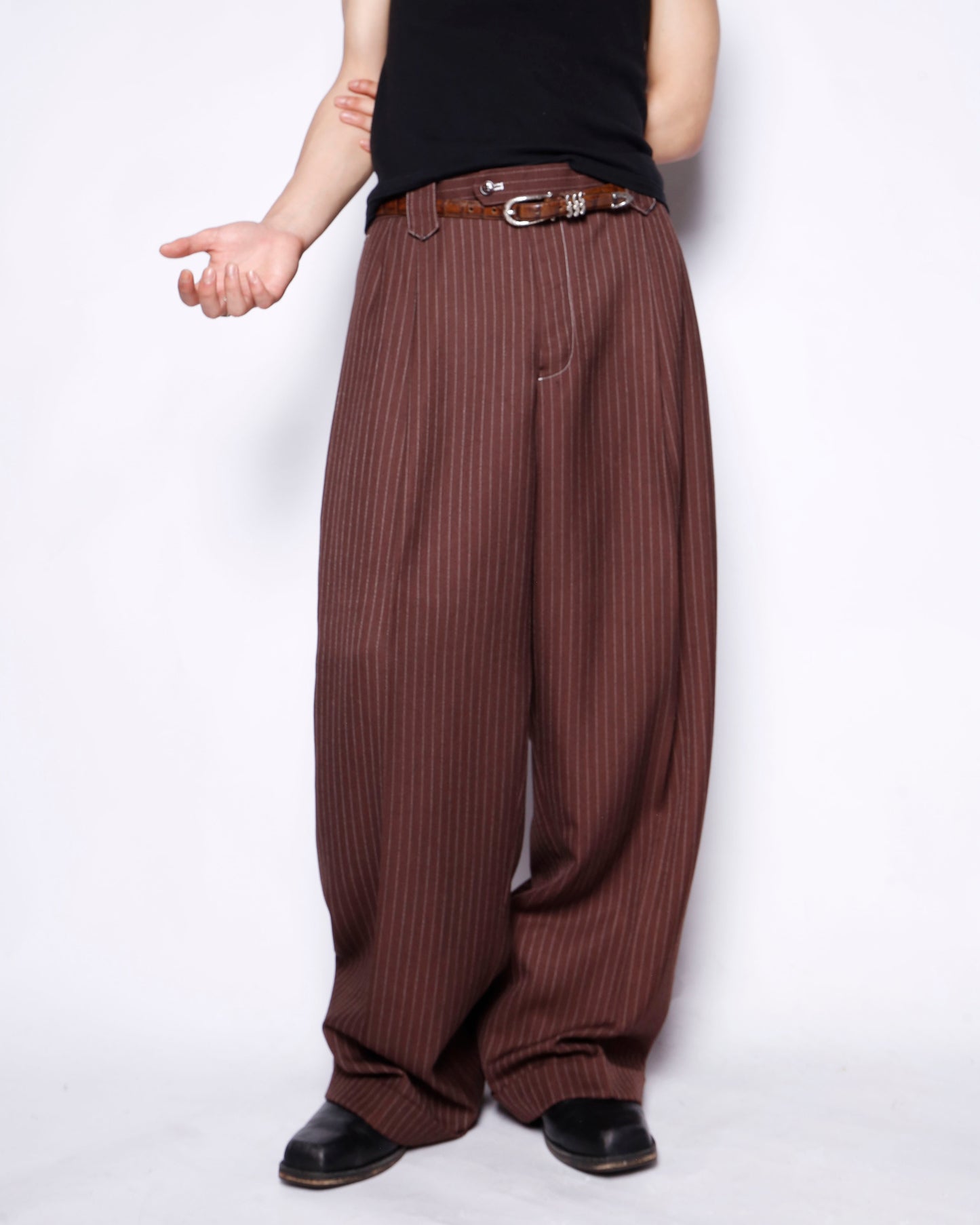 vintage tucked stripe wide slacks