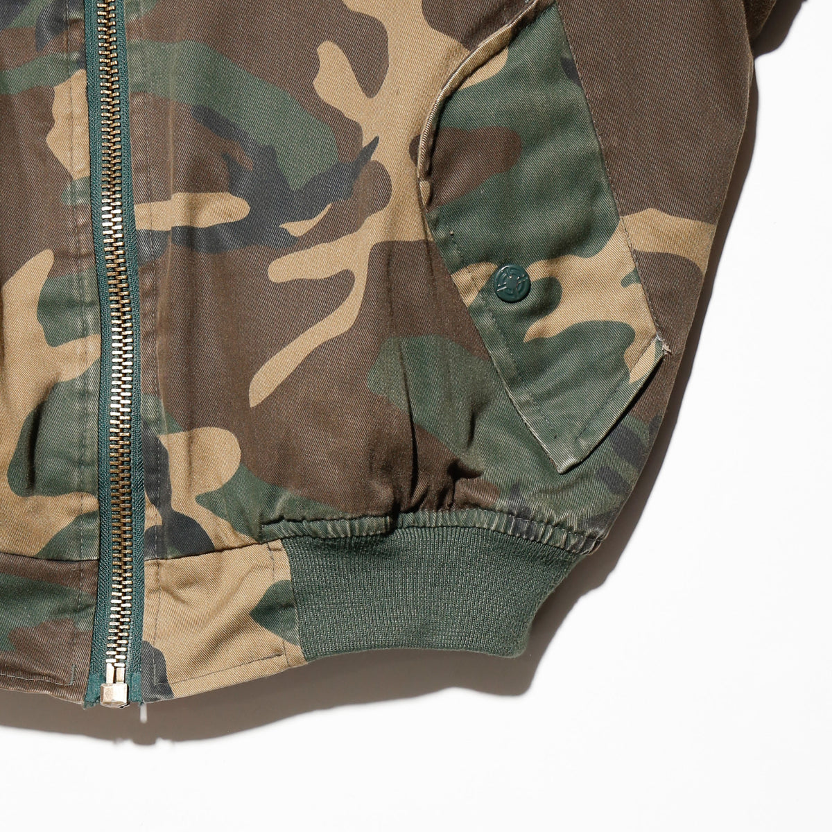 *one-off with muffler bomber jacket with kapper badge