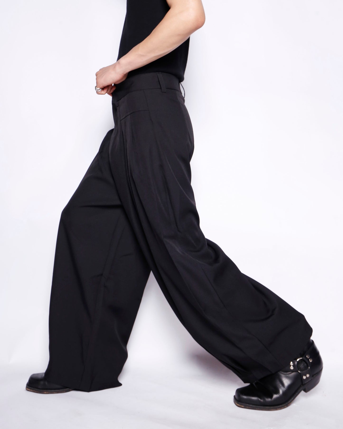 vintage pleats wide slacks