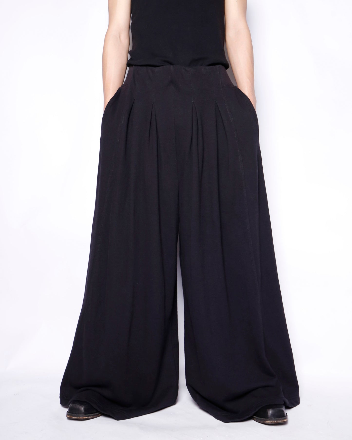 vintage tucked super wide sweat pants, *resized