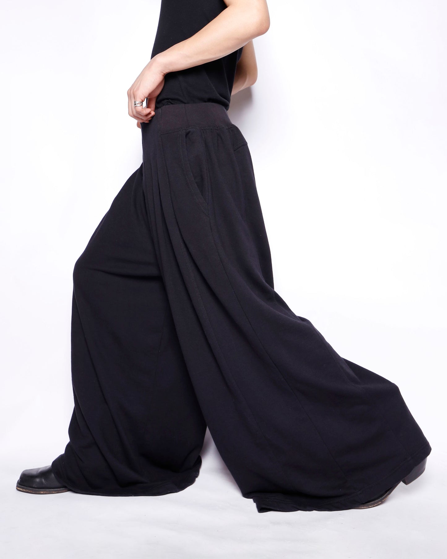 vintage tucked super wide sweat pants, *resized