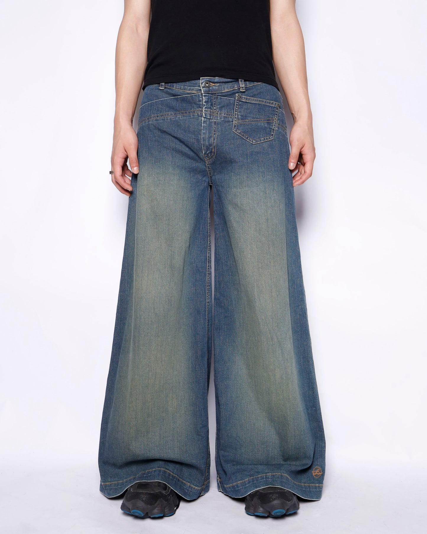 vintage low rise faded wide leg jeans