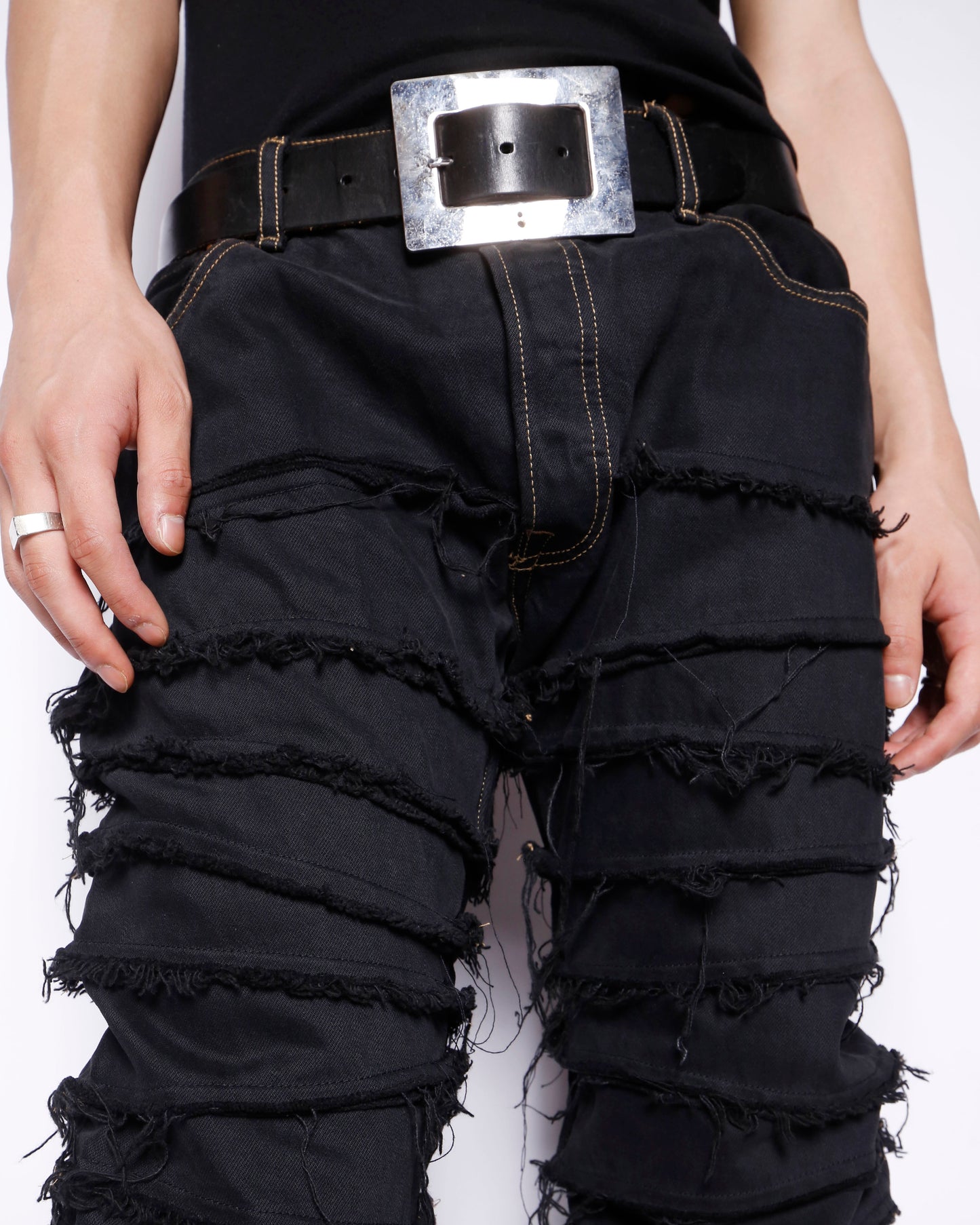 *one-off tsugihagi jeans, model-black finish