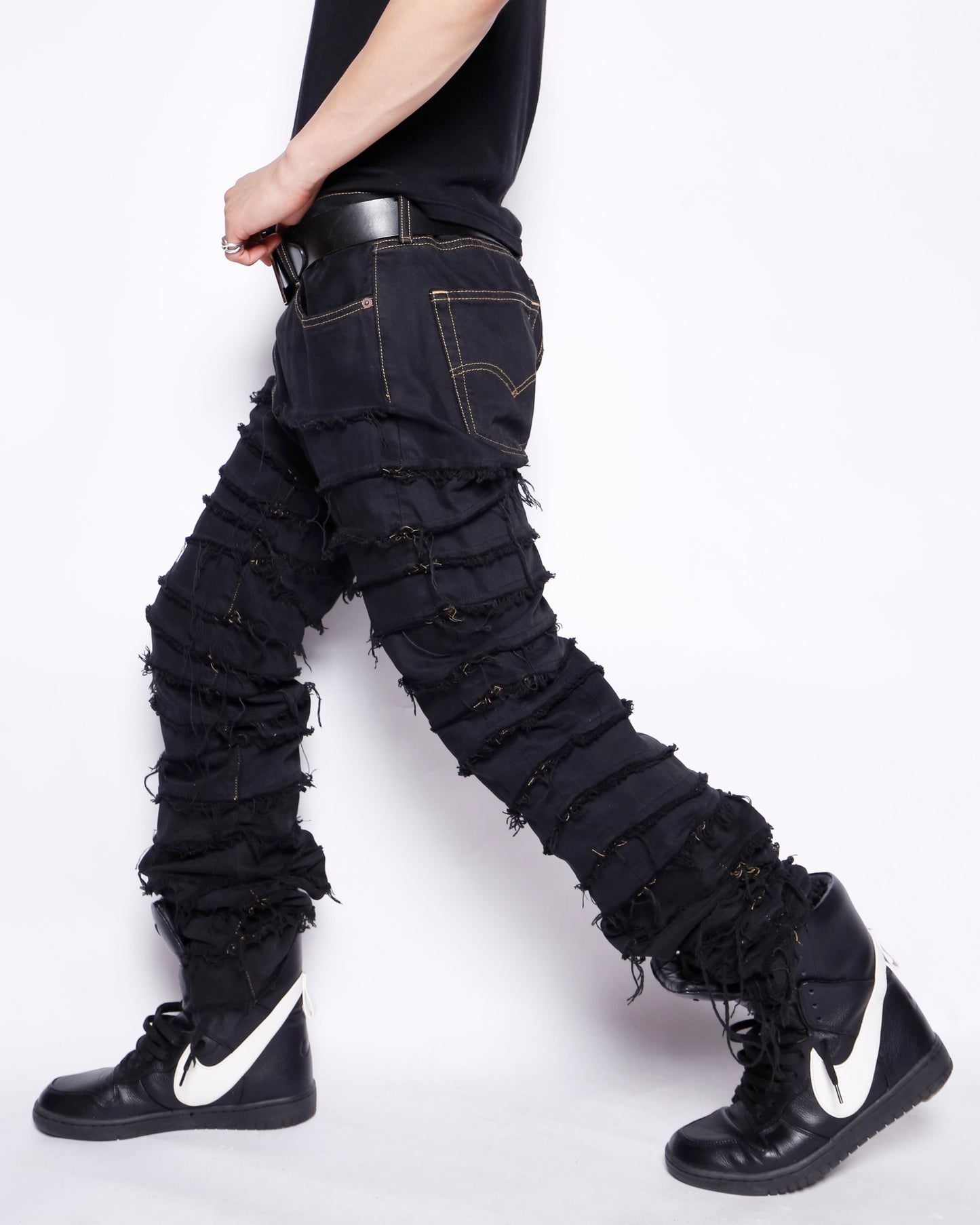 *one-off tsugihagi jeans, model-black finish