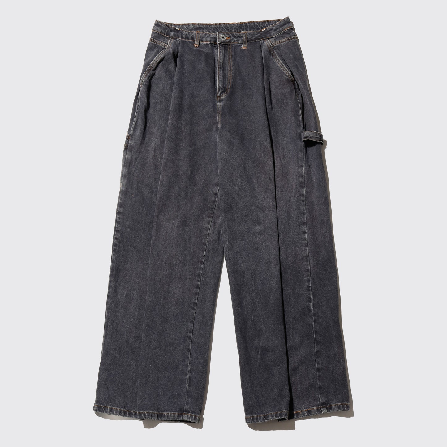 *one-off resized tuck jumbo baggy jeans