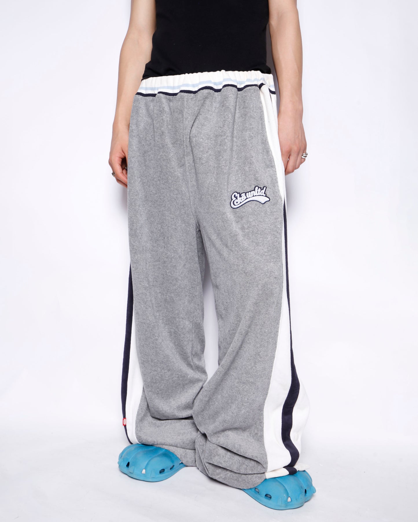 *dead stock Eckō unltd pile tearaway pants