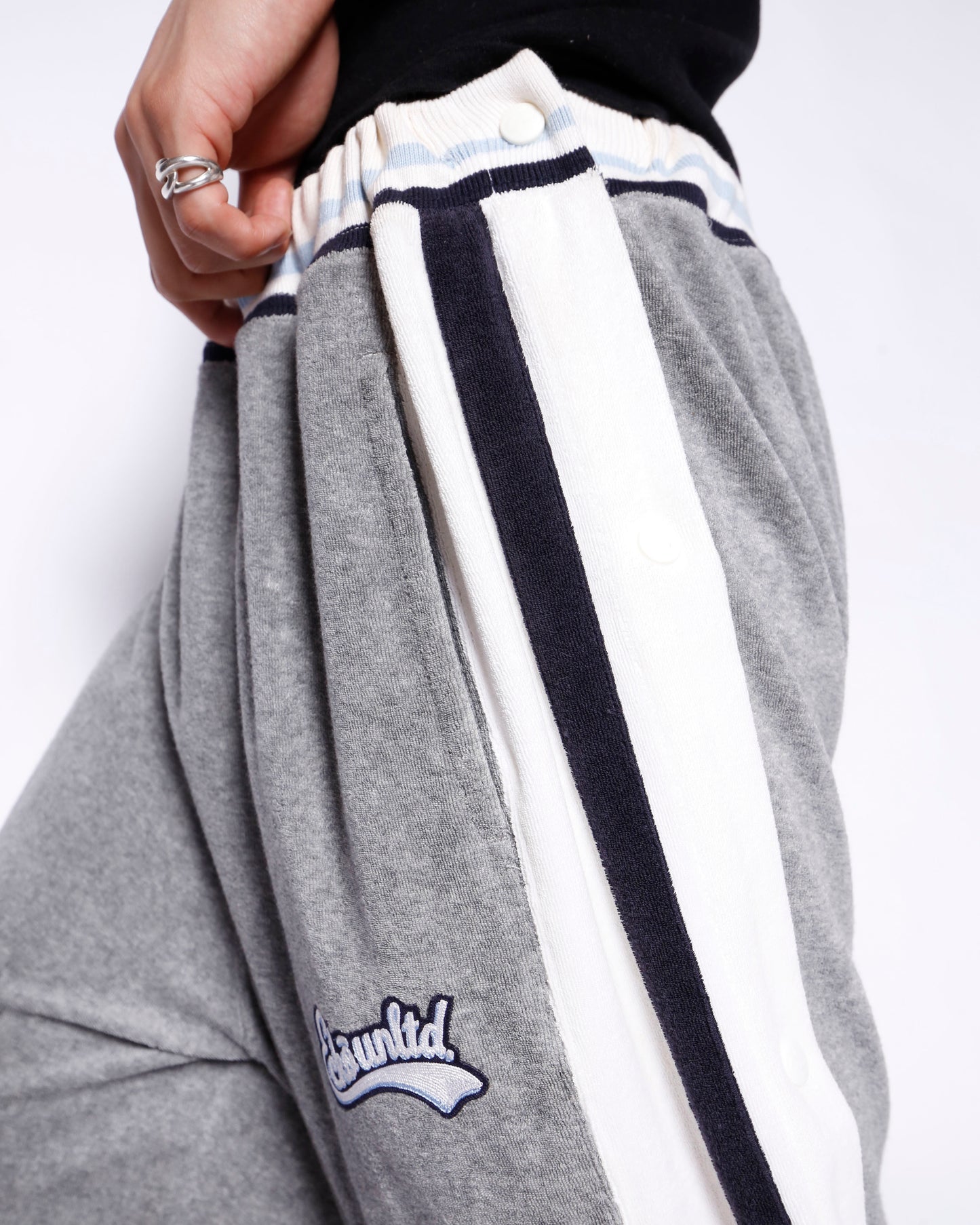 *dead stock Eckō unltd pile tearaway pants