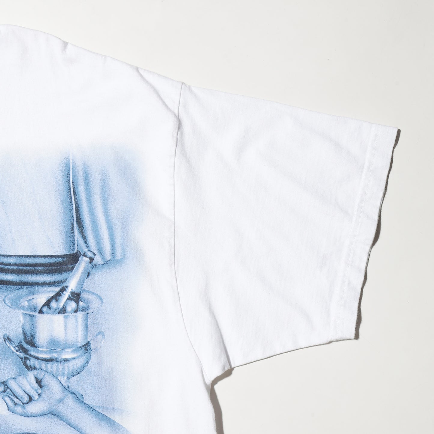 vintage 00's scar face "the world is yours" t-shirt