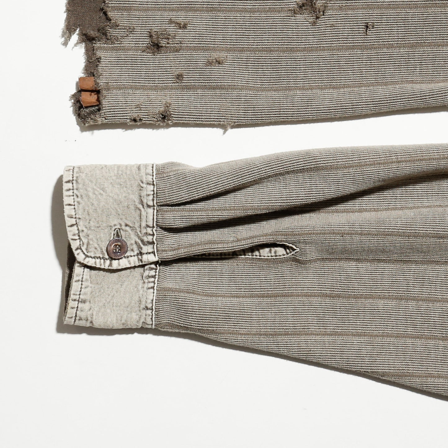 *one-off broken henry neck cut sew