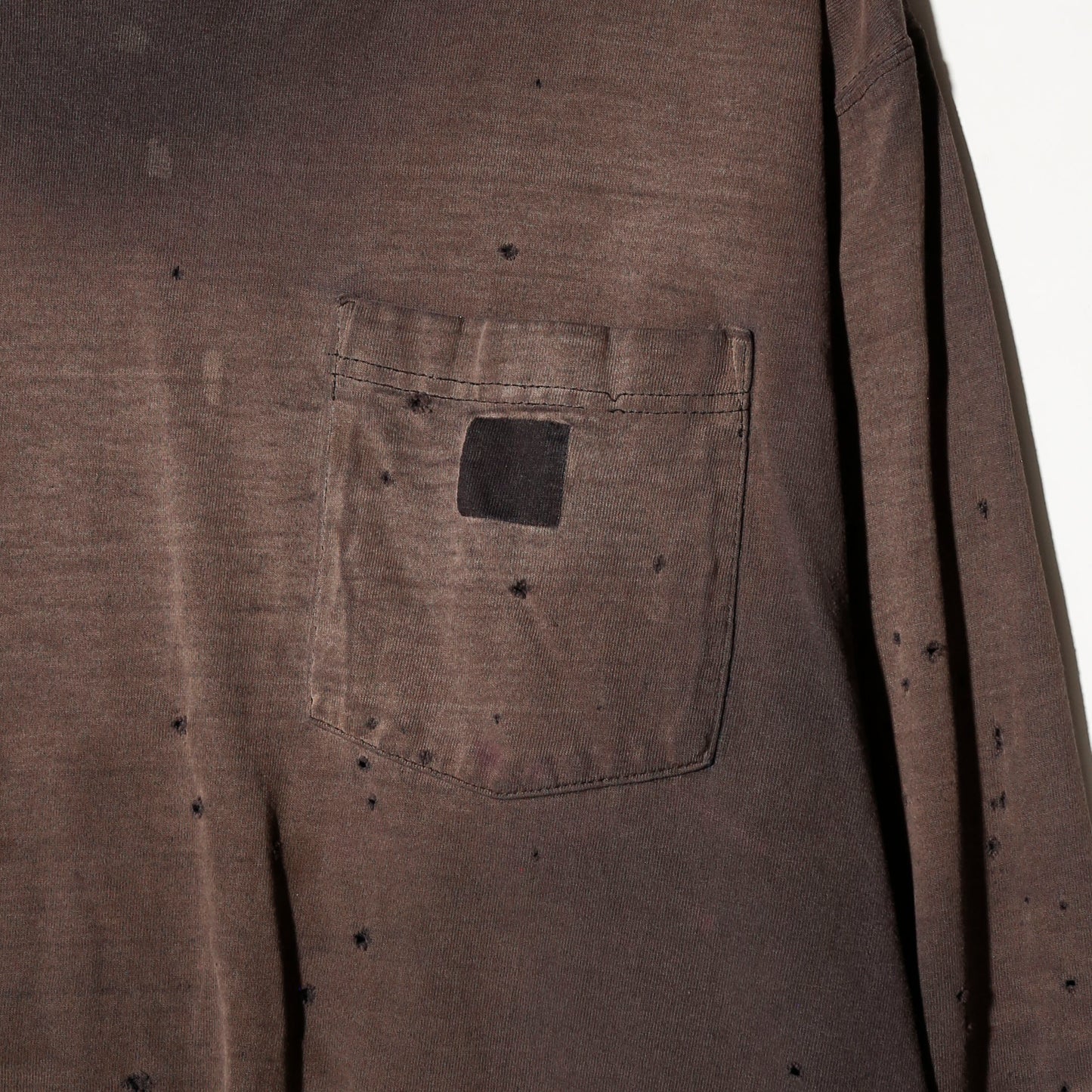 *one-off carhartt dust broken l/s