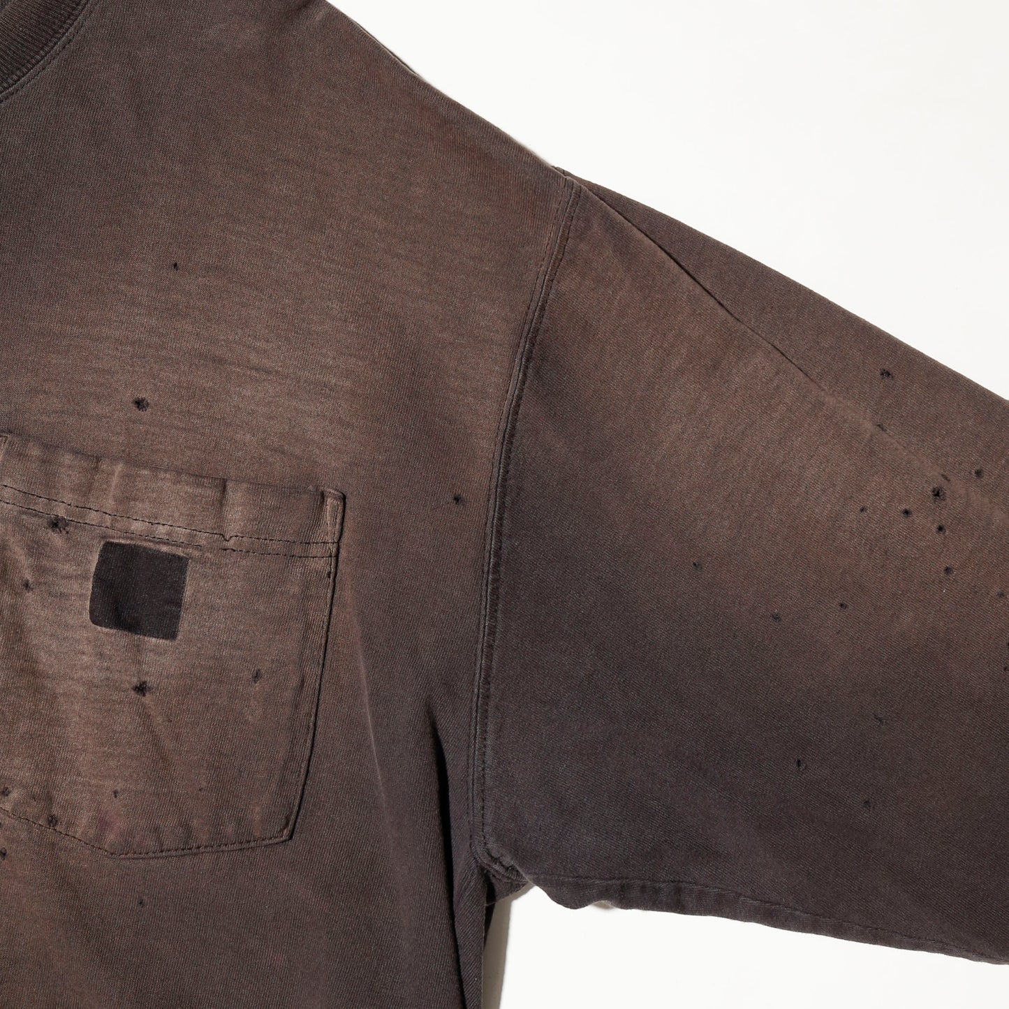 *one-off carhartt dust broken l/s